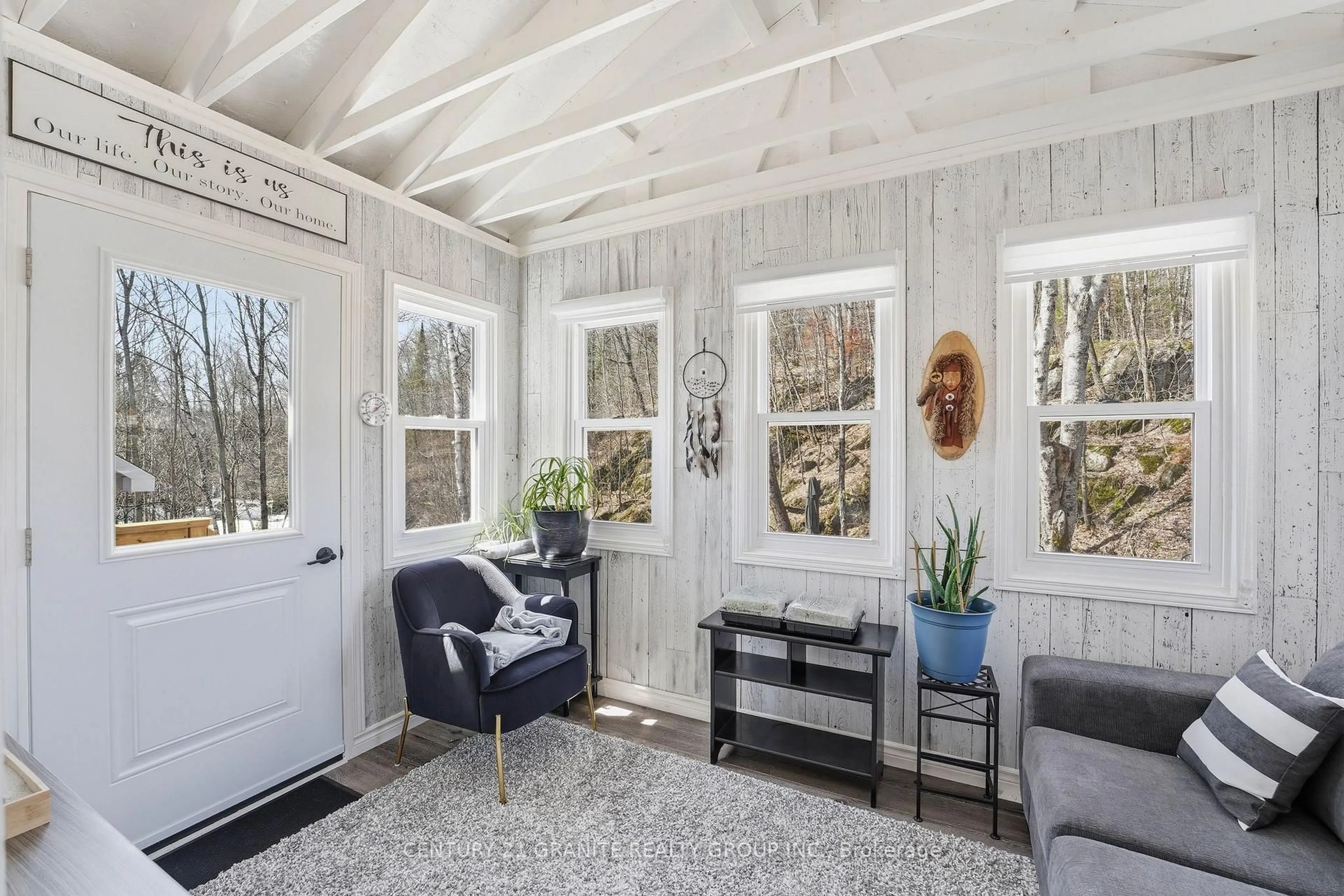 Indoor entryway for 122 Gaebel Rd, Bancroft Ontario K0L 1C0