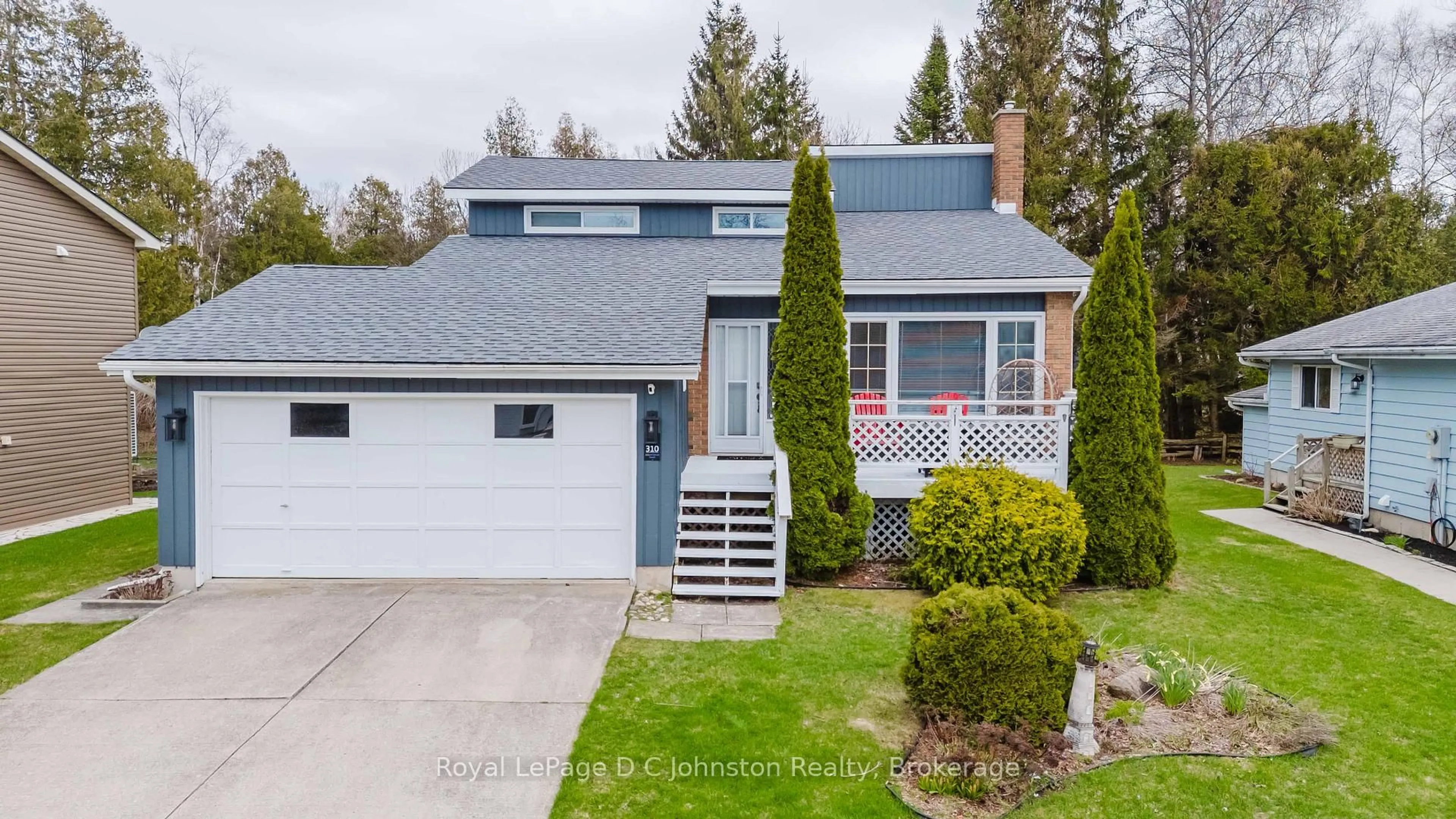 Home with vinyl exterior material, street for 310 Albert St, Saugeen Shores Ontario N0H 2L0