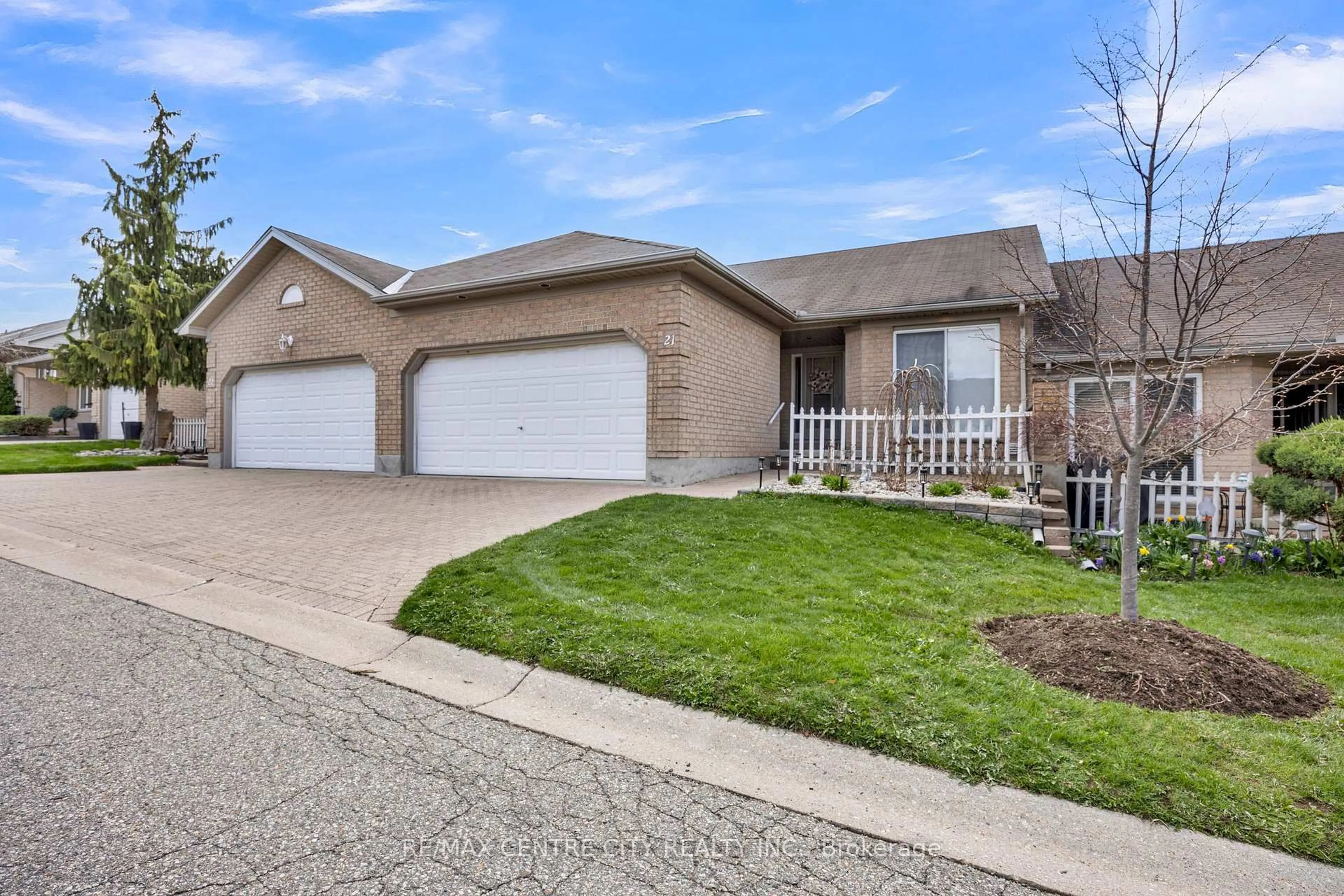 Home with brick exterior material, street for 861 Shelborne St #21, London South Ontario N5Z 5C5