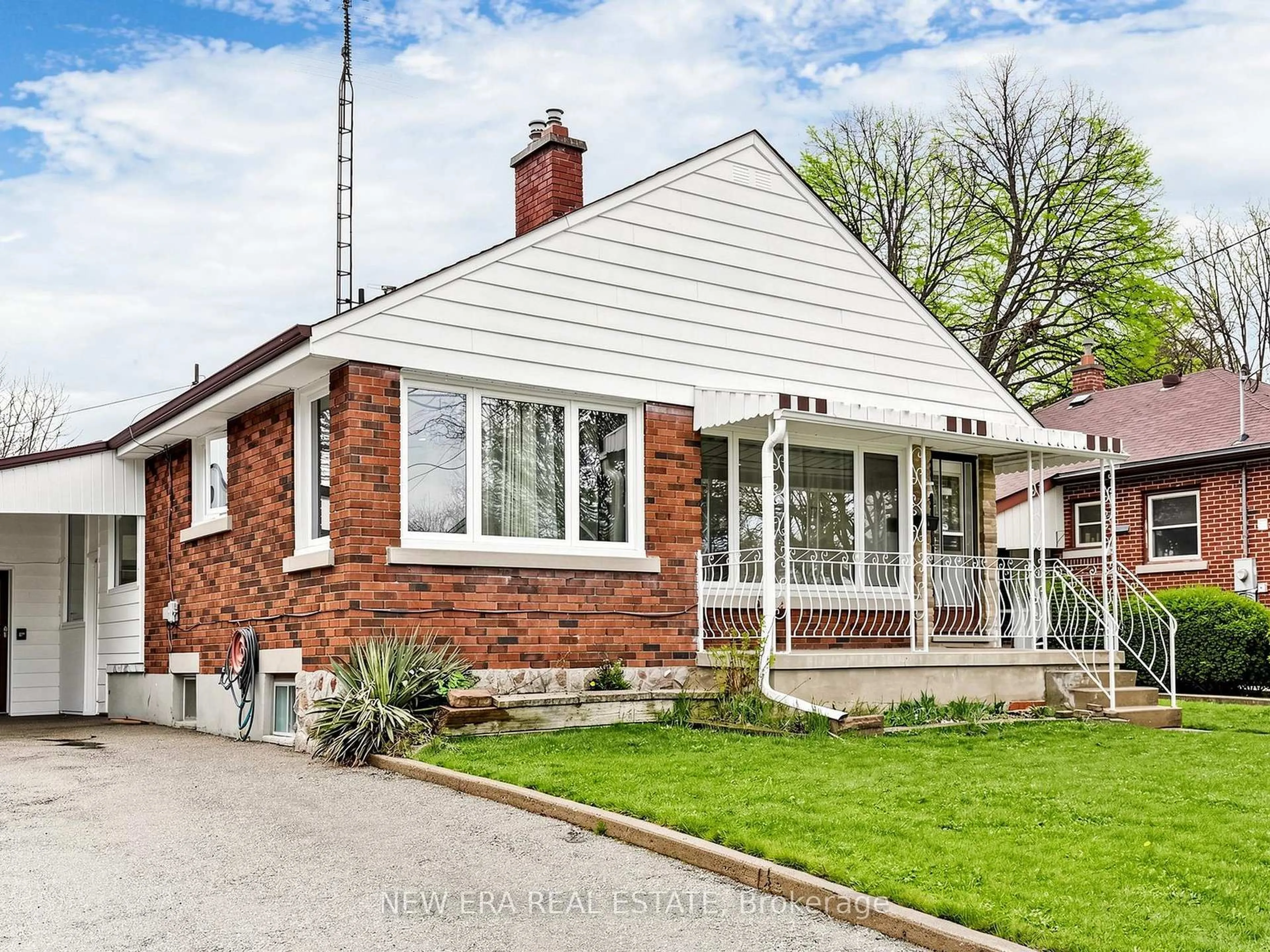 Home with brick exterior material, street for 48 Christopher Dr, Cambridge Ontario N1R 4R6