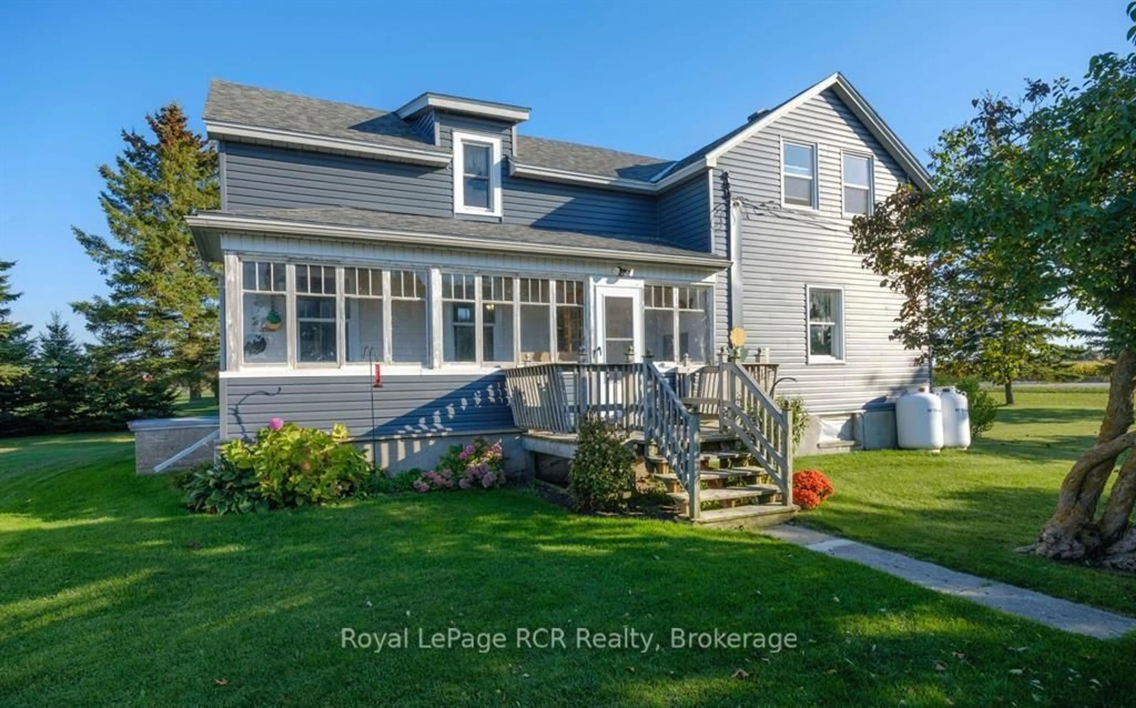 A pic from outside/outdoor area/front of a property/back of a property/a pic from drone, street for 3898 Bruce Road 6, Huron-Kinloss Ontario N0G 2R0