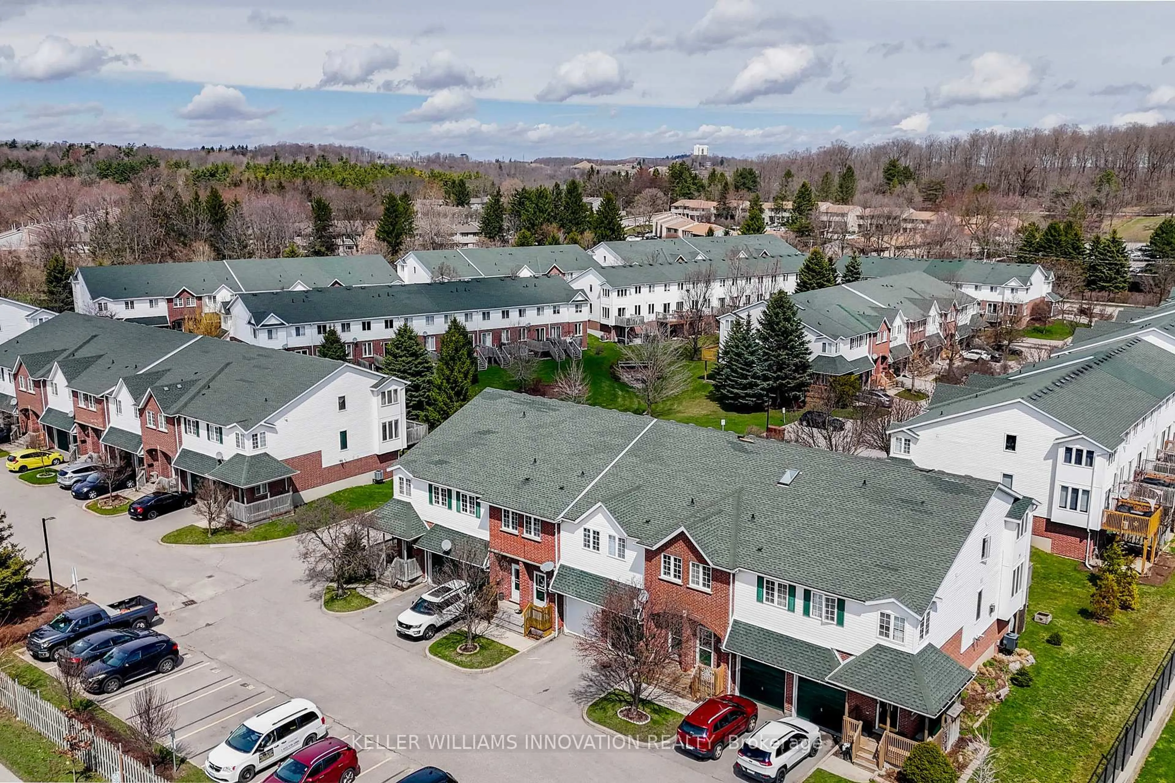 A pic from outside/outdoor area/front of a property/back of a property/a pic from drone, mountain view for 42 GREEN VALLEY Dr #55, Kitchener Ontario N2P 2J7