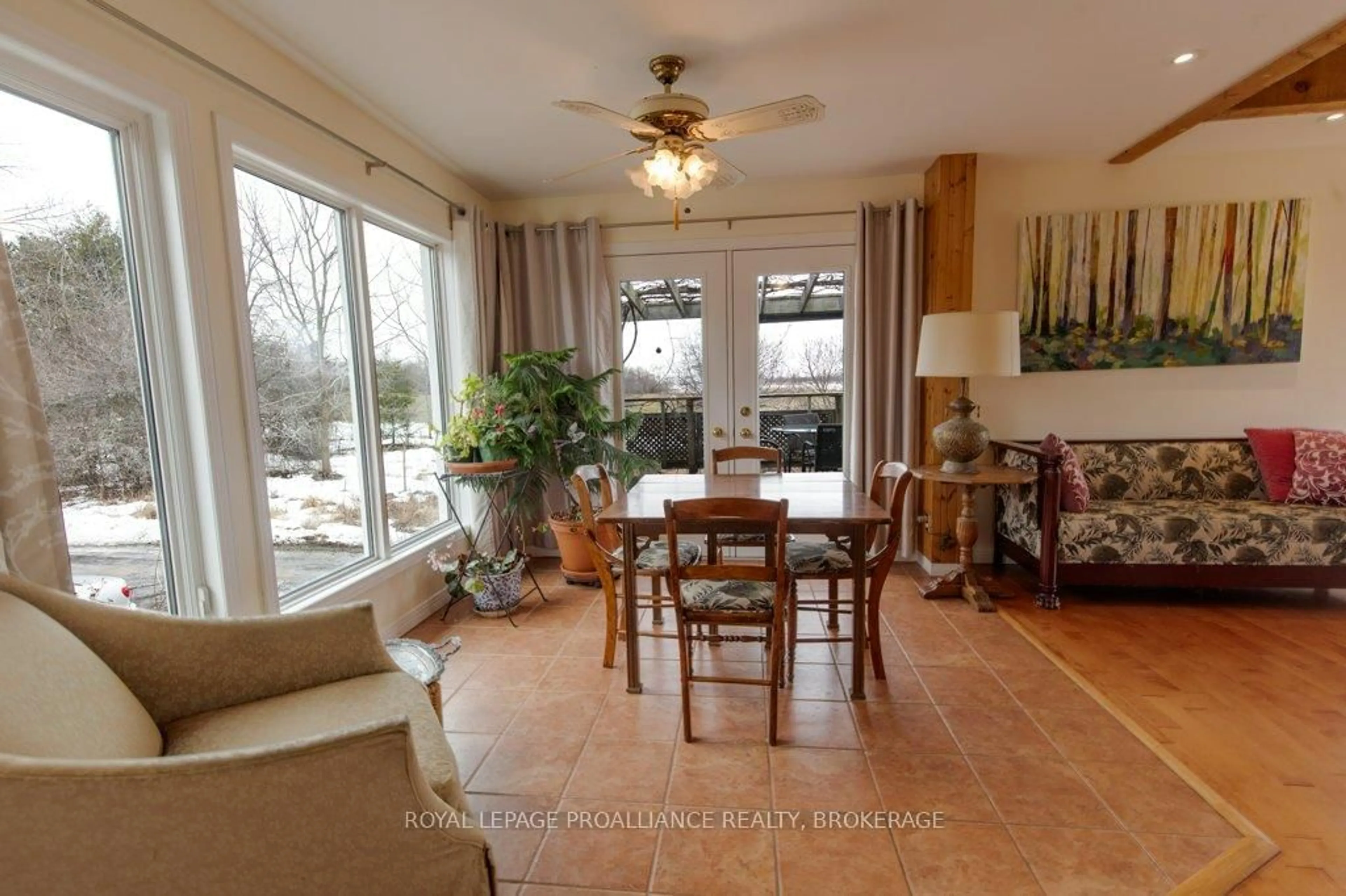 Unknown for 1558 Highway 96, Wolfe Island Ontario K0H 2Y0