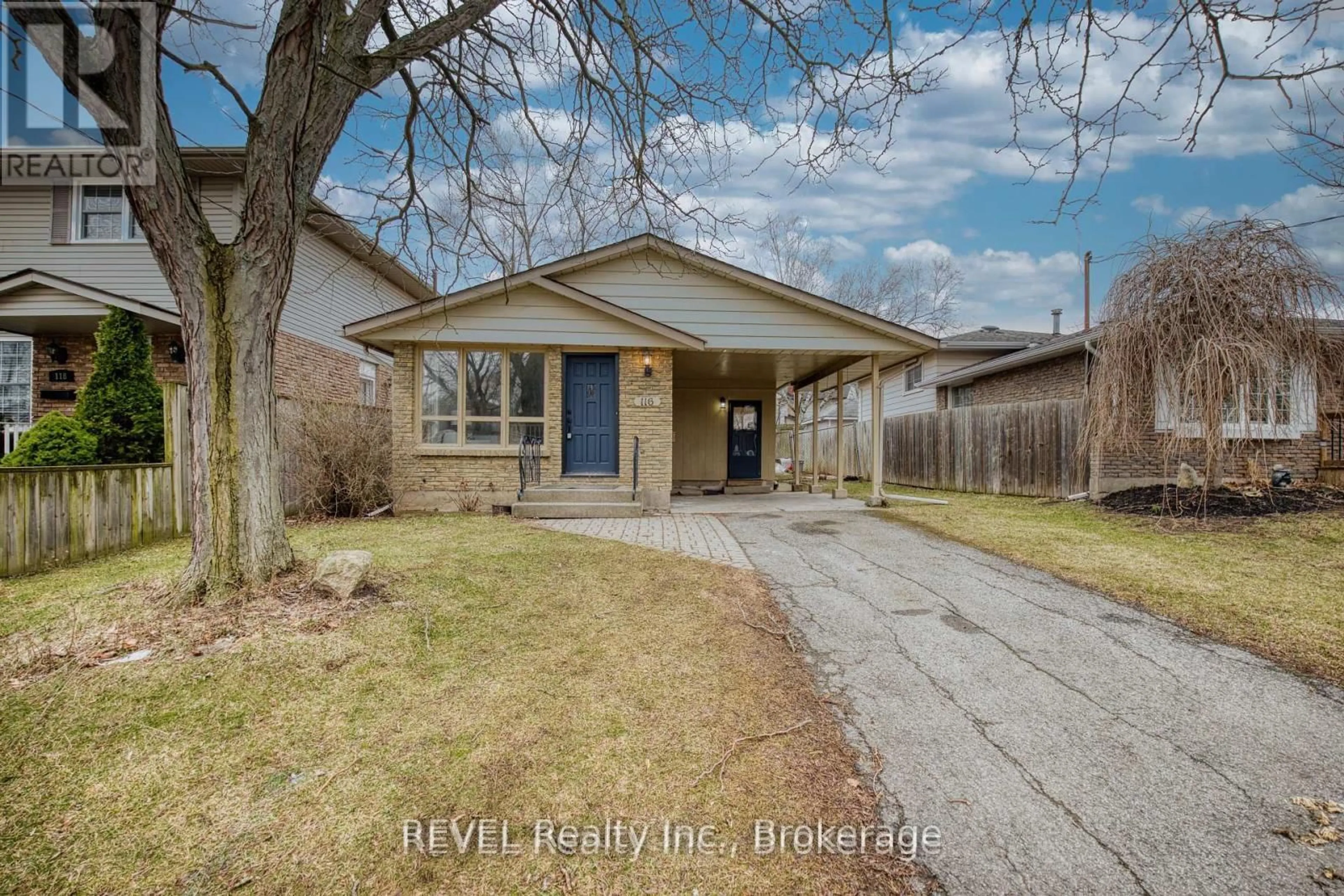 Home with brick exterior material, street for 116 Hillview Rd, St. Catharines Ontario L2S 3A5