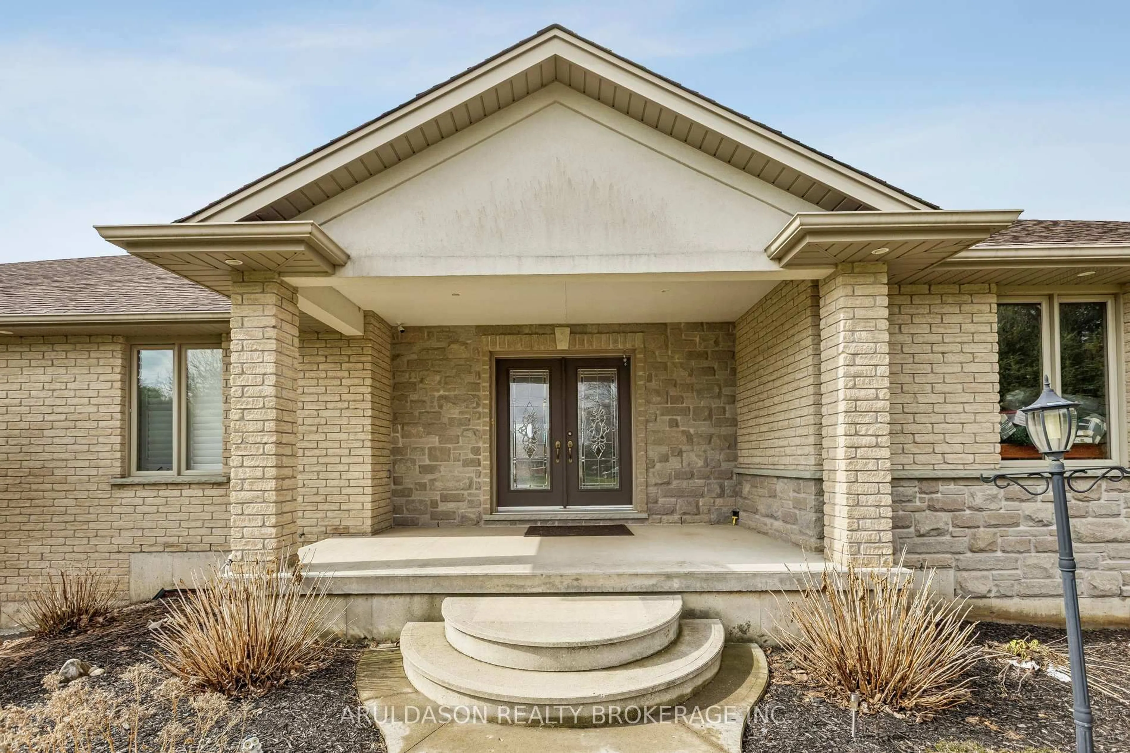 Home with brick exterior material, building for 99 Brant School Rd, Brantford Ontario N3T 5L4