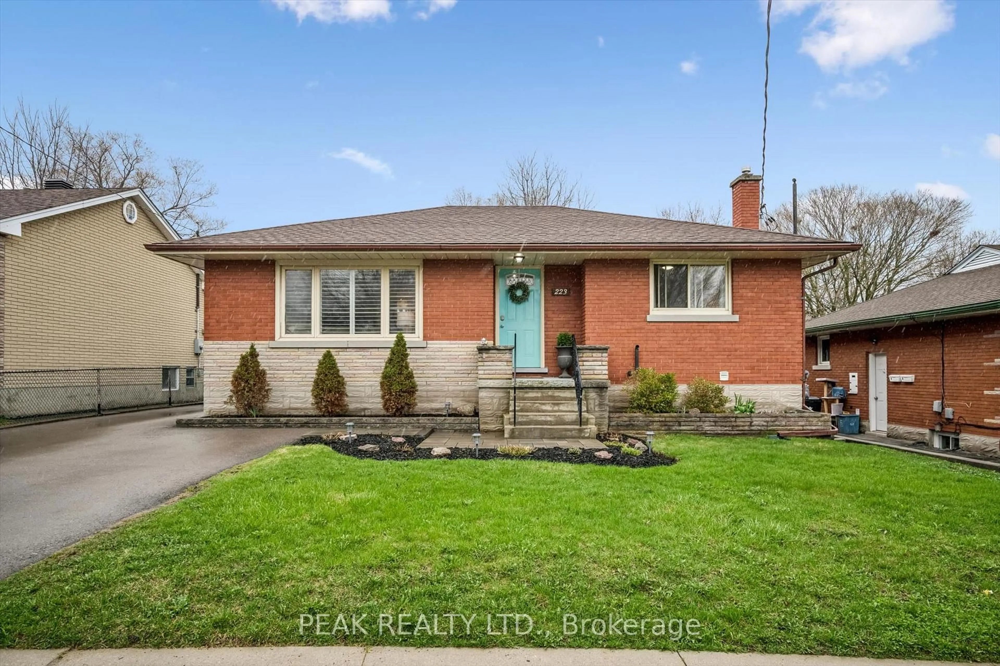 Home with brick exterior material, street for 223 Connaught St, Kitchener Ontario N2C 1B2