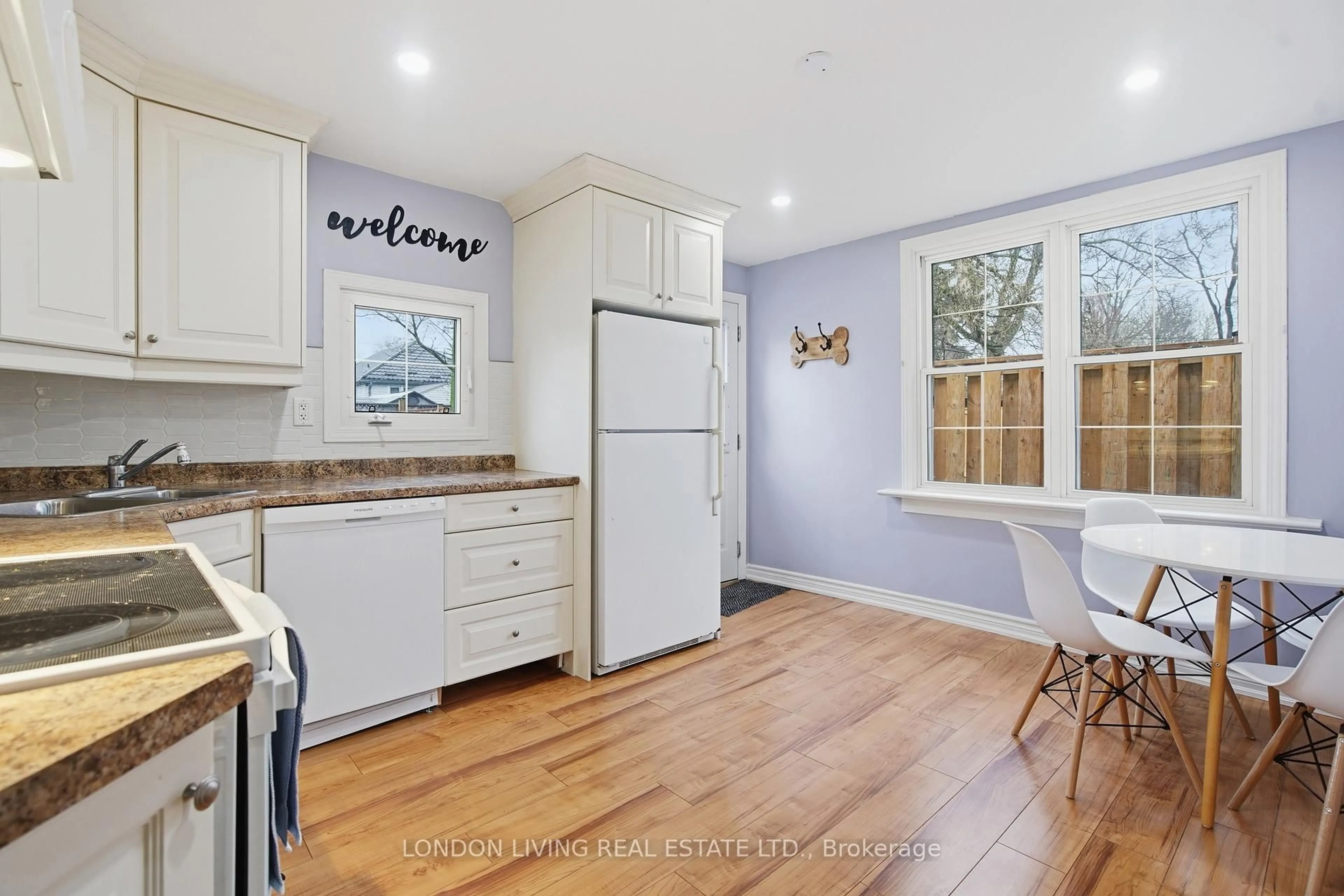 Open concept kitchen, unknown for 24 Appel St, London East Ontario N5Y 1P9