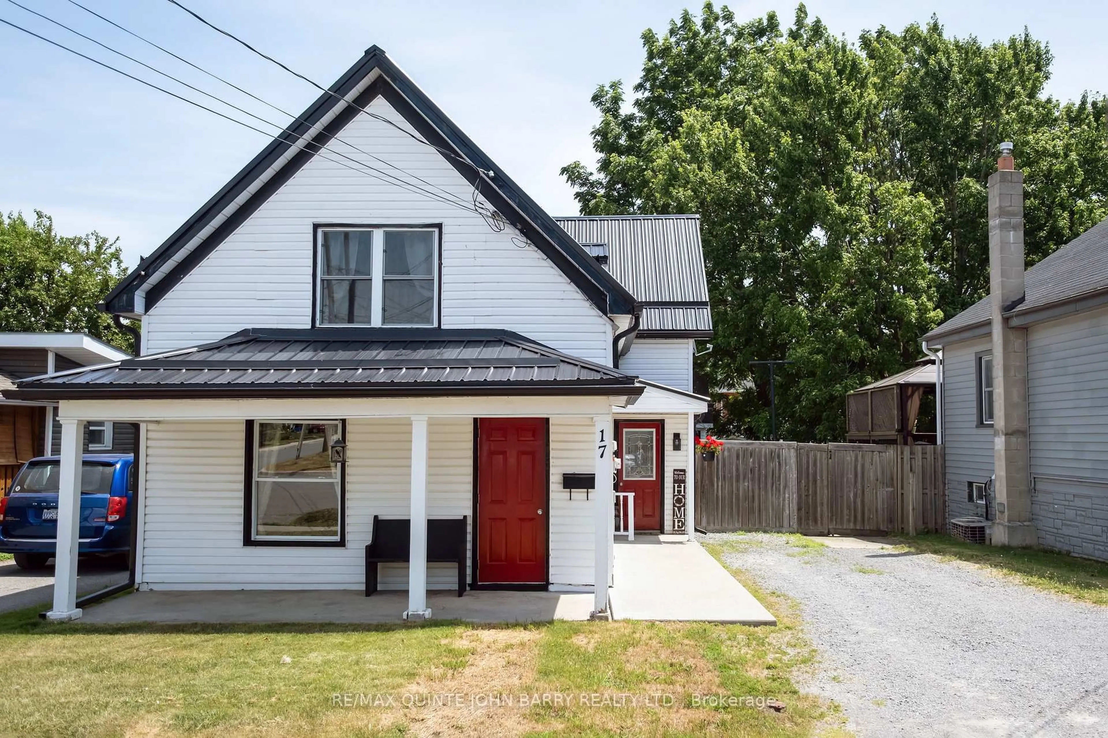 Home with vinyl exterior material, street for 17 James St, Quinte West Ontario K8V 2W8
