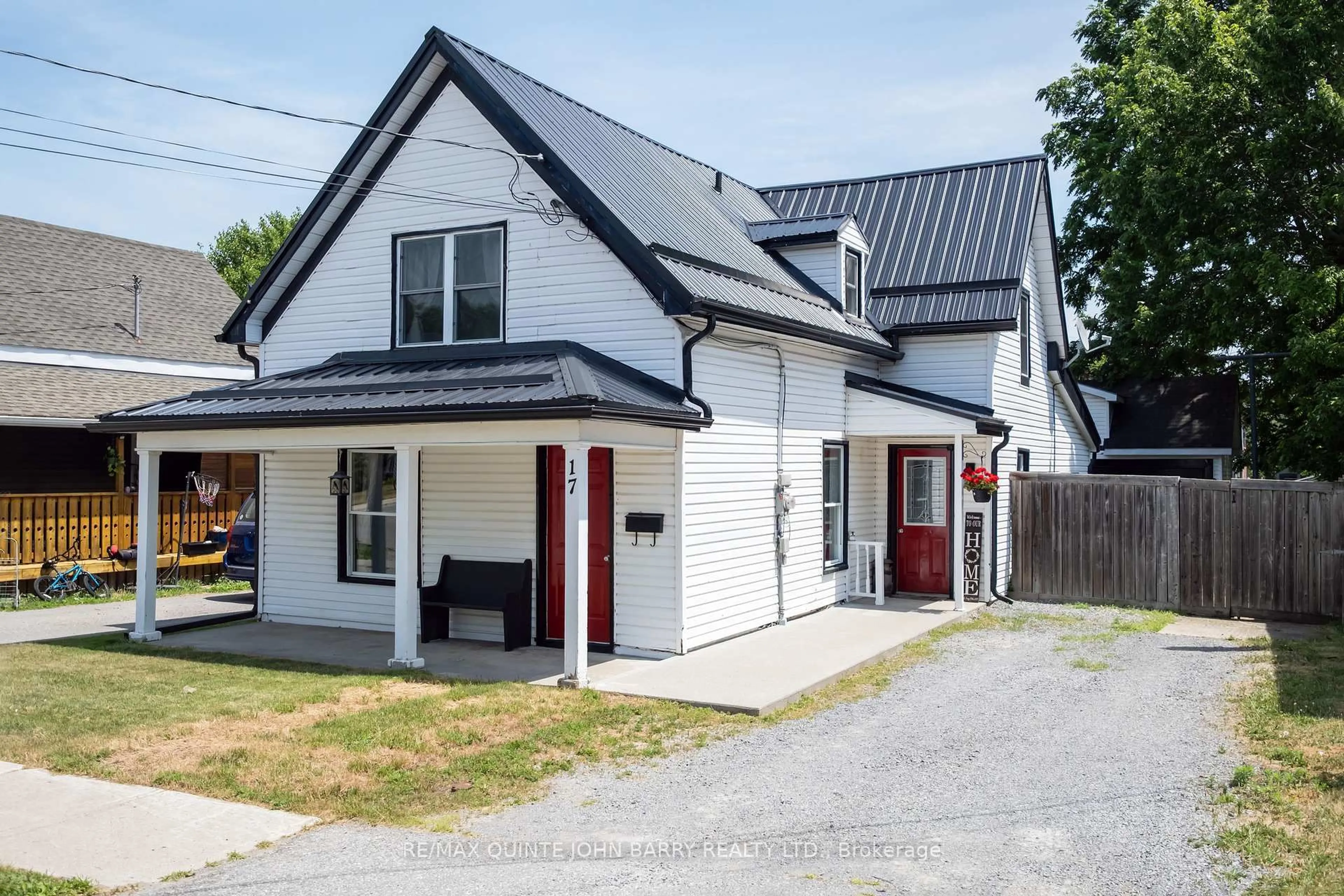 A pic from outside/outdoor area/front of a property/back of a property/a pic from drone, street for 17 James St, Quinte West Ontario K8V 2W8