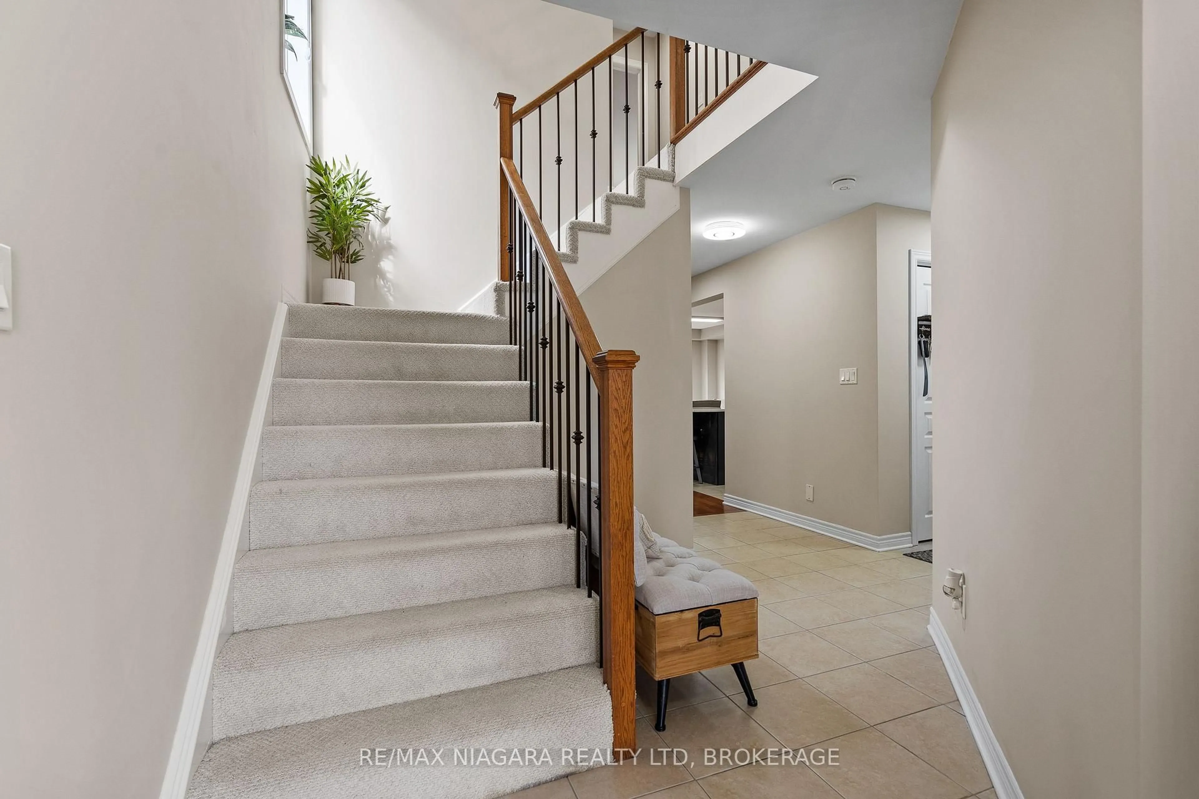 Unknown for 8511 Jennifer Cres, Niagara Falls Ontario L2H 0J3