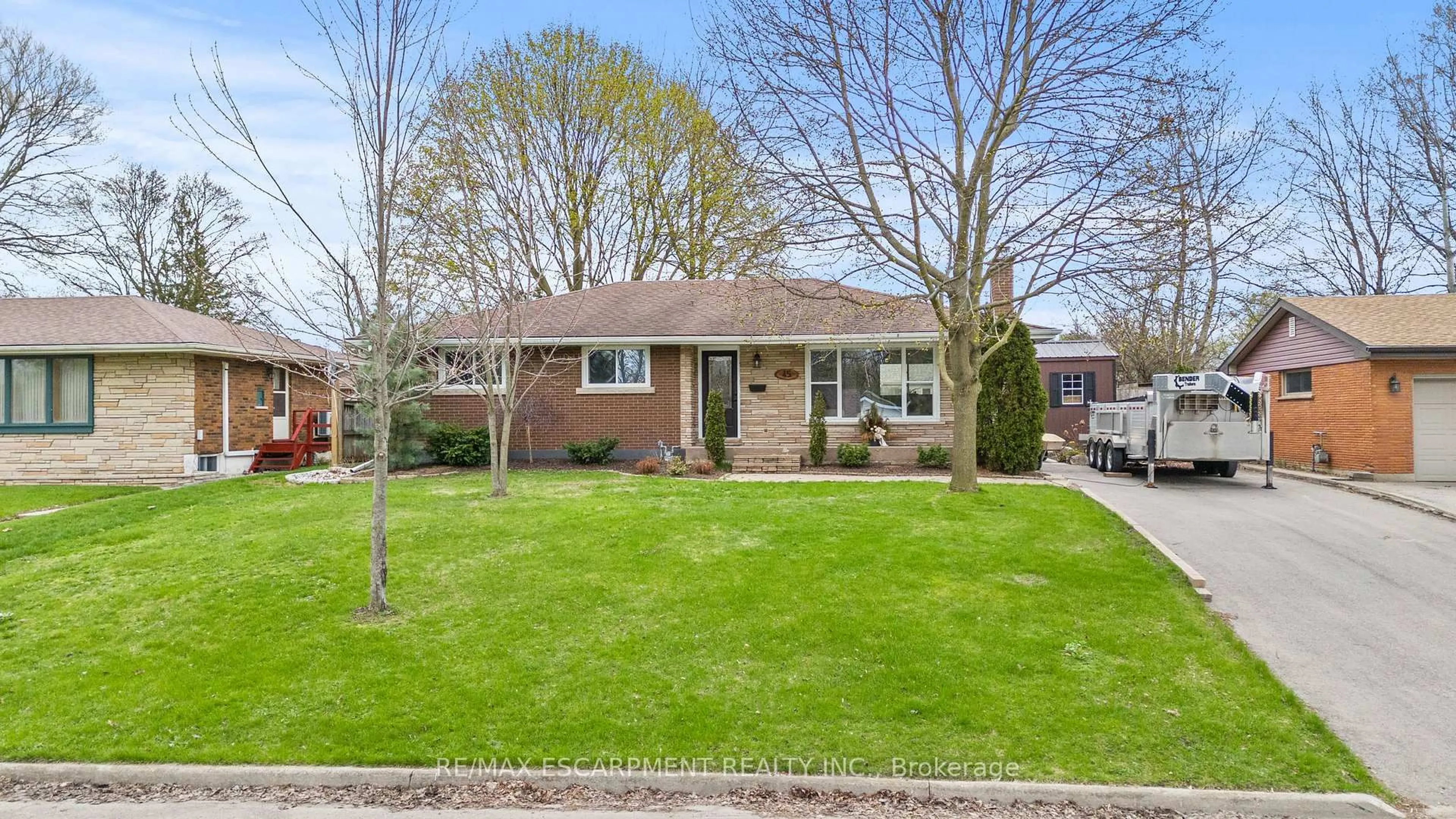 Home with brick exterior material, street for 45 Driftwood Dr, Brantford Ontario N3R 3K2