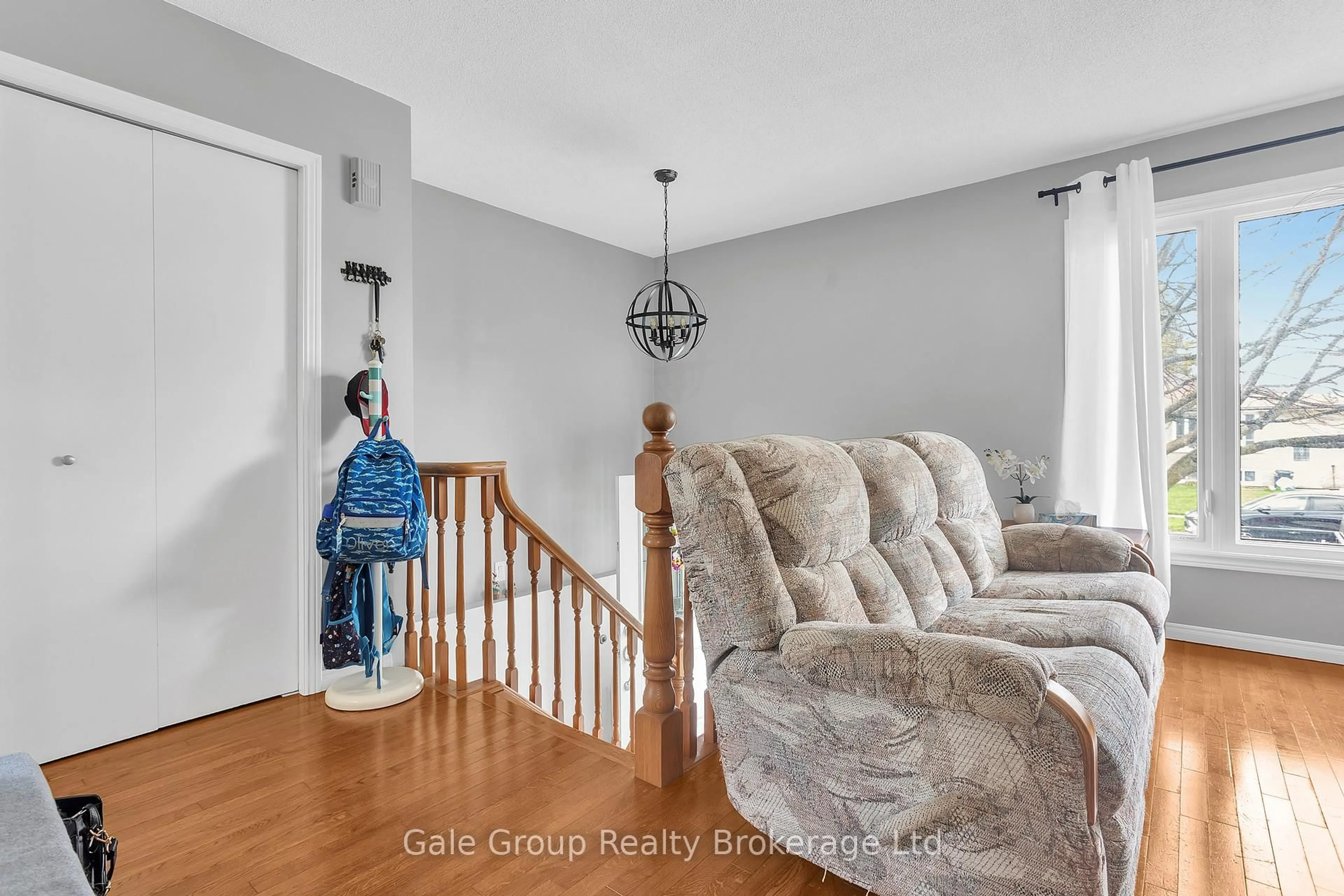 Living room with furniture, unknown for 1132 Pearson Dr, Woodstock Ontario N4S 8V2