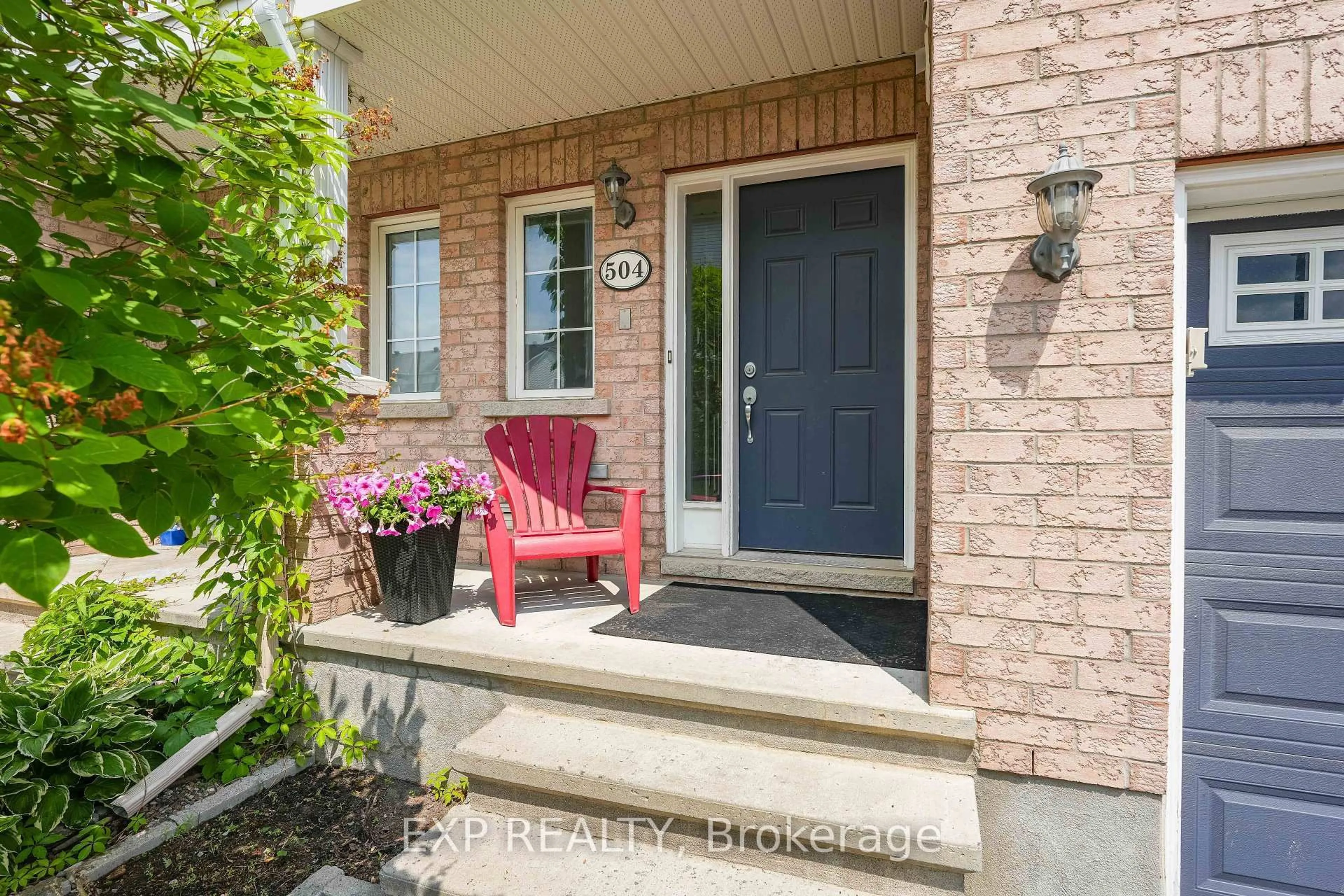 Indoor entryway for 504 BARHOLM Private, Ottawa Ontario K4B 1H9