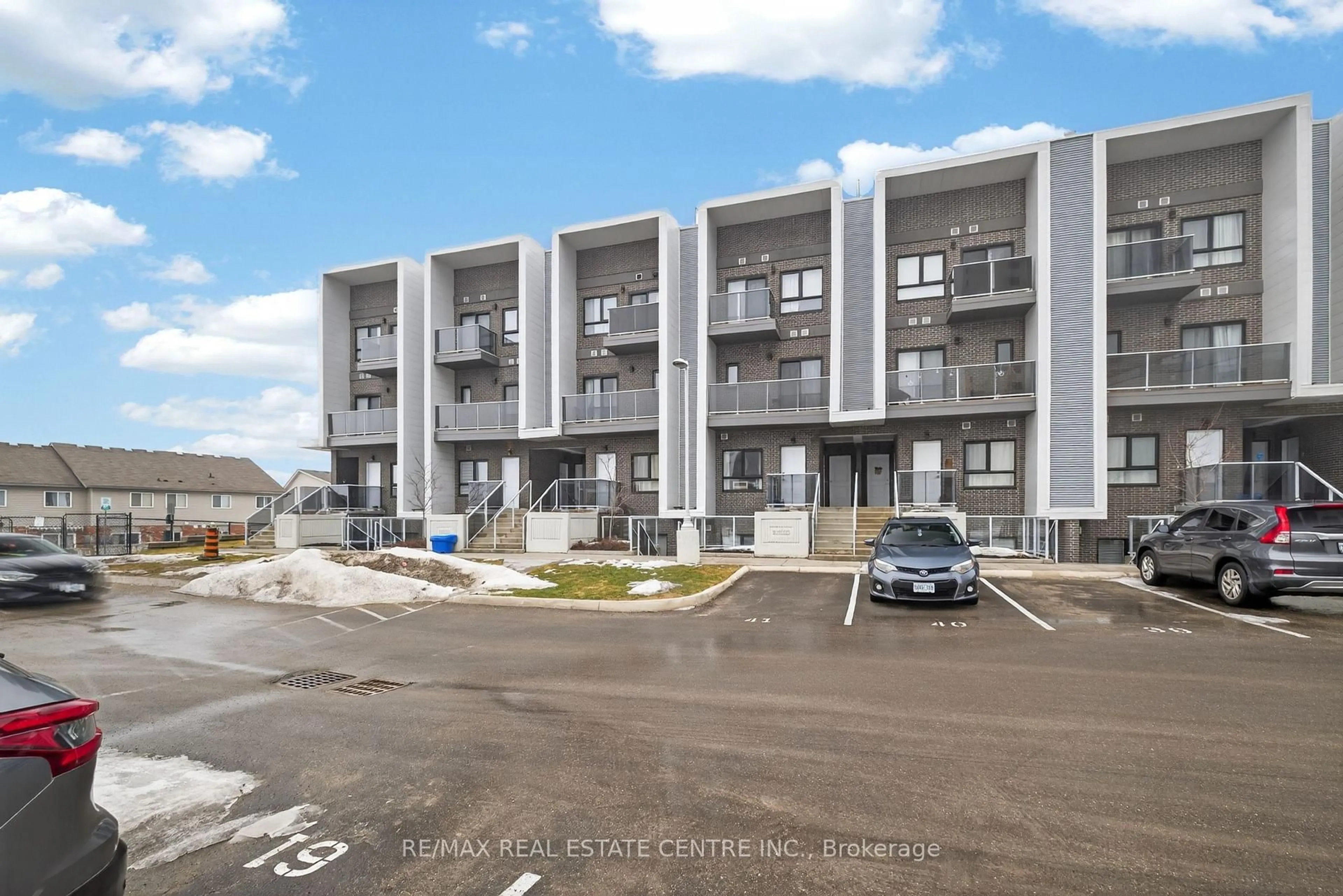 A pic from outside/outdoor area/front of a property/back of a property/a pic from drone, street for 1430 Highland Rd #30 C, Kitchener Ontario N2N 0C3