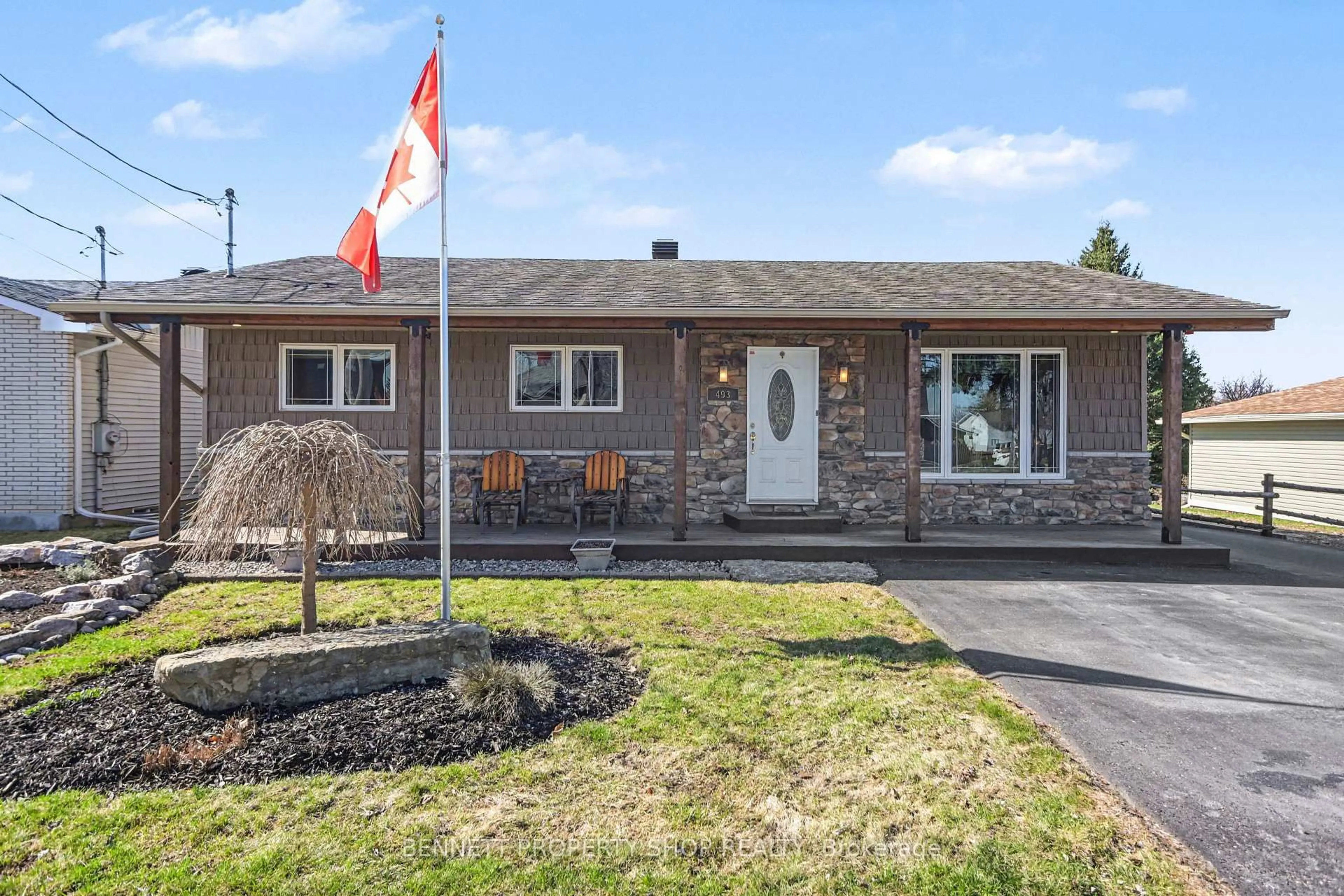 Home with brick exterior material, street for 493 Laurier St, Clarence-Rockland Ontario K4K 1E7
