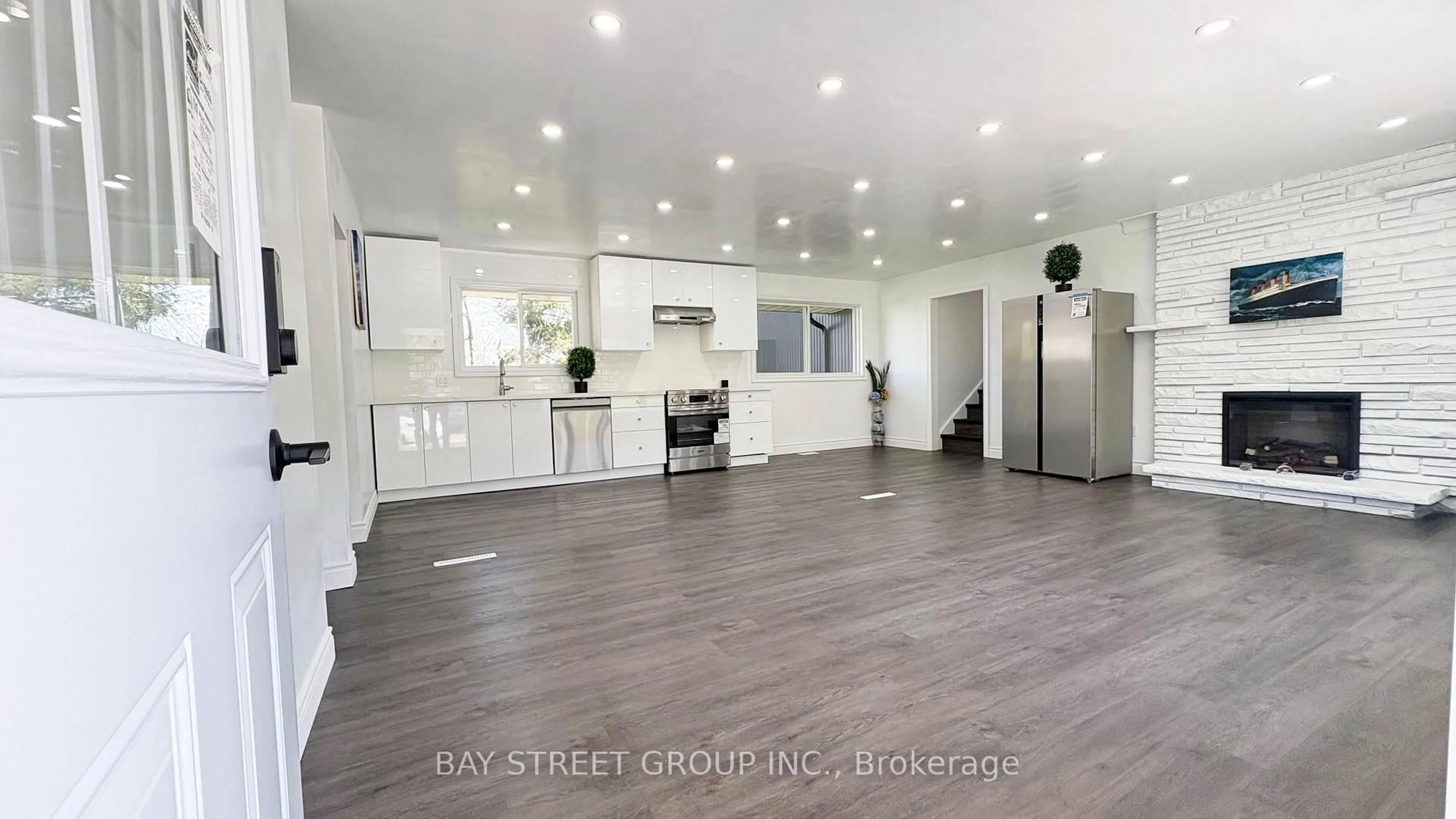 Unknown for 23 Glenbarr Rd, St. Catharines Ontario L2T 1Y2