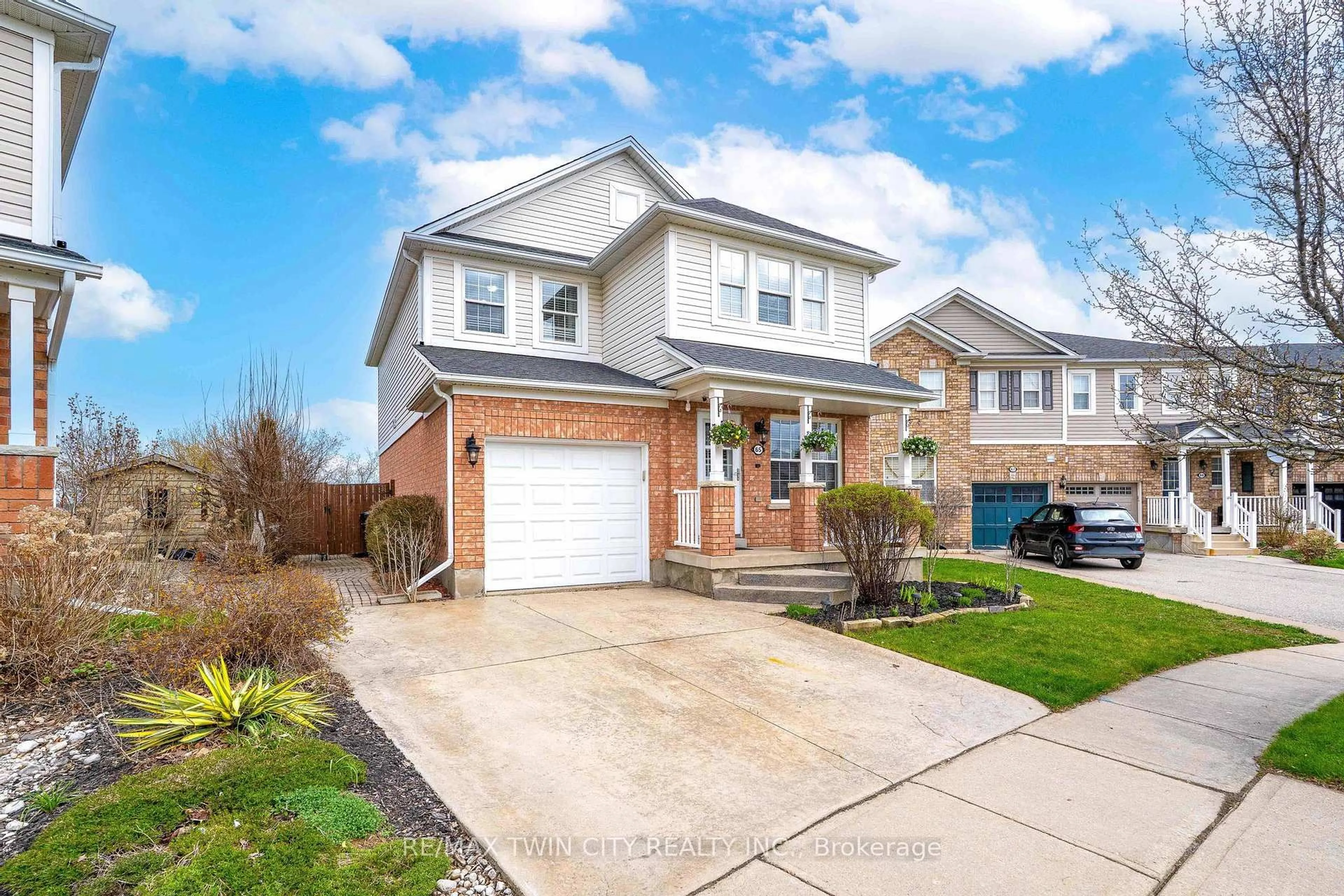 Unknown for 65 Bloomington Dr, Cambridge Ontario N1P 1J5