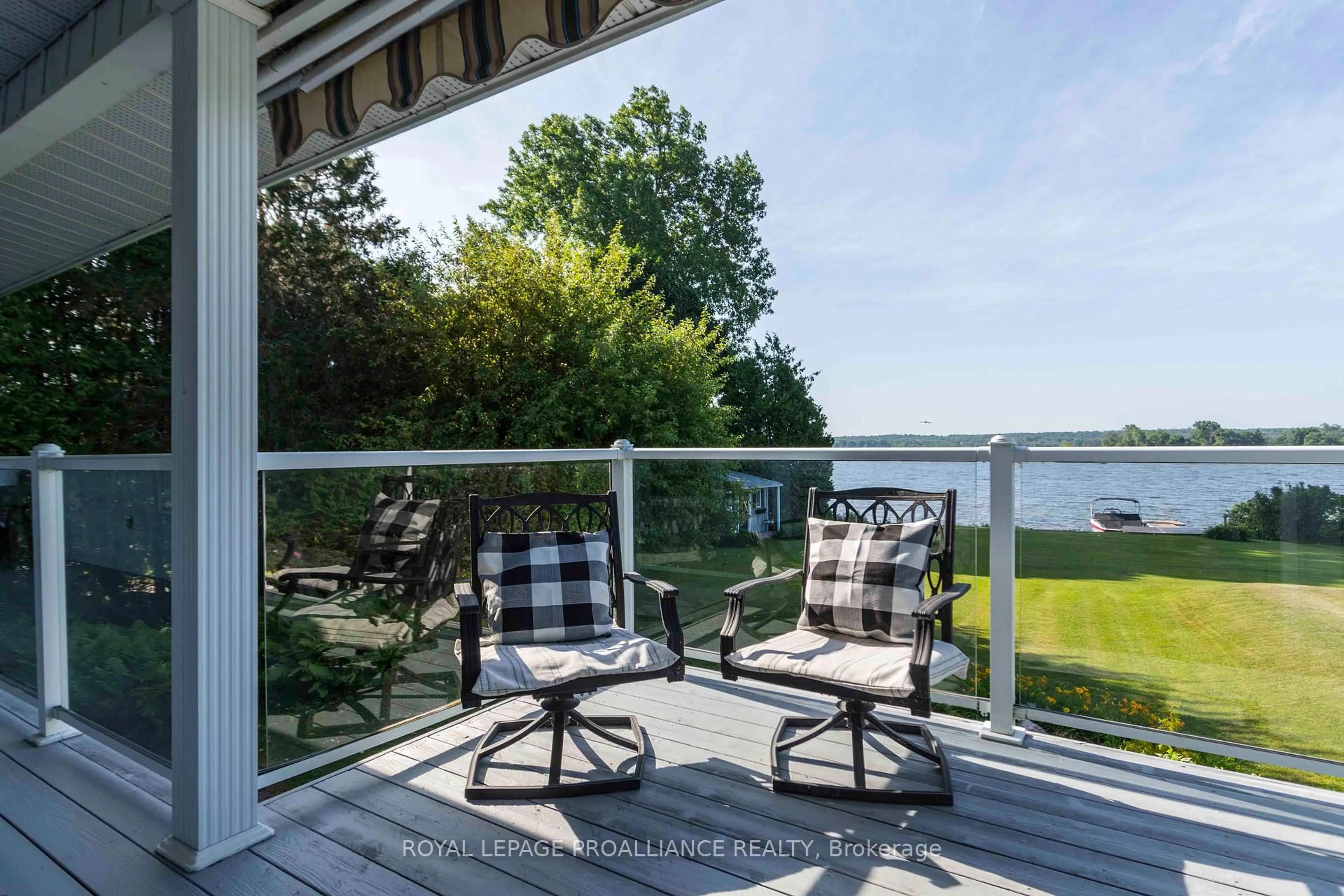 Patio, water/lake/river/ocean view for 9 Dorthy Dr, Quinte West Ontario K8V 5P5