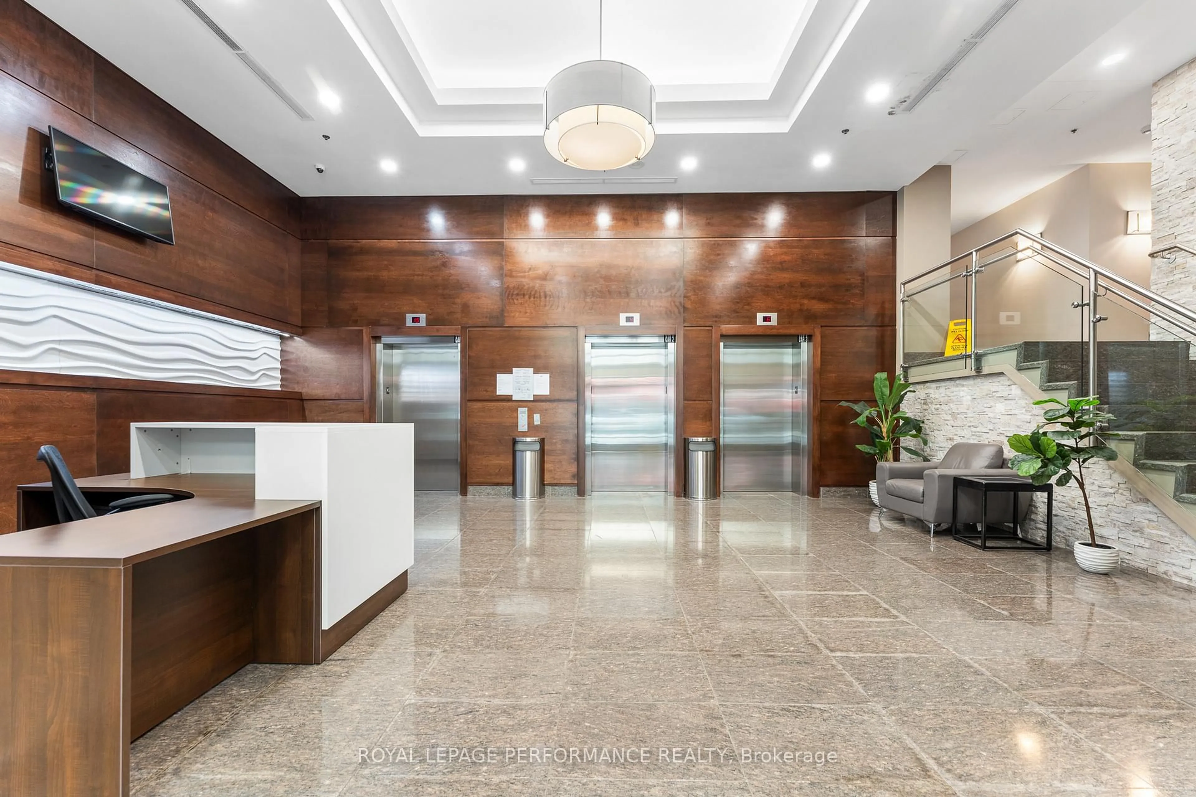 Lobby for 238 Besserer St #1504, Ottawa Ontario K1N 6B1
