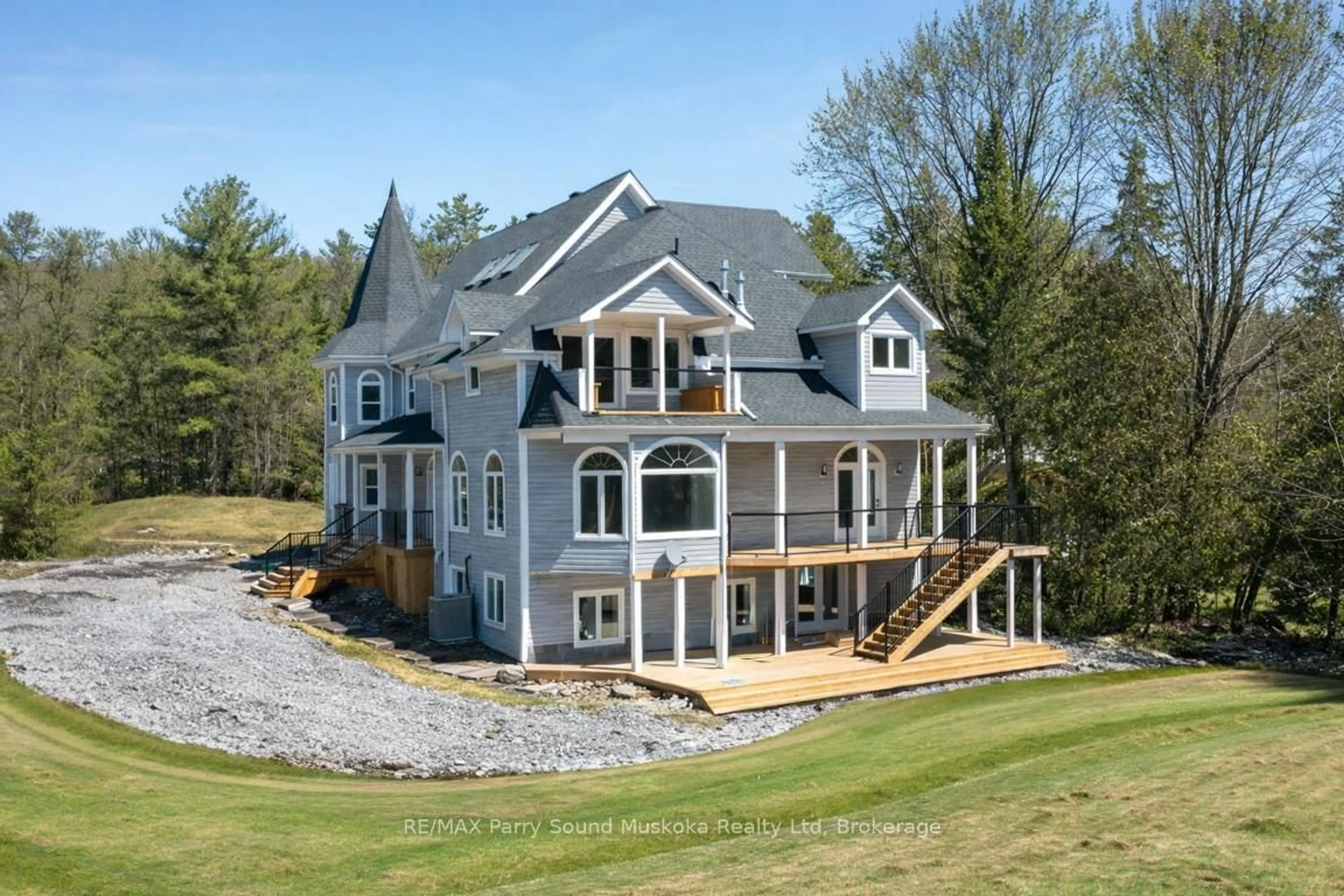 Unknown for 14-16 KNOWLES Cres, Seguin Ontario P0C 1J0