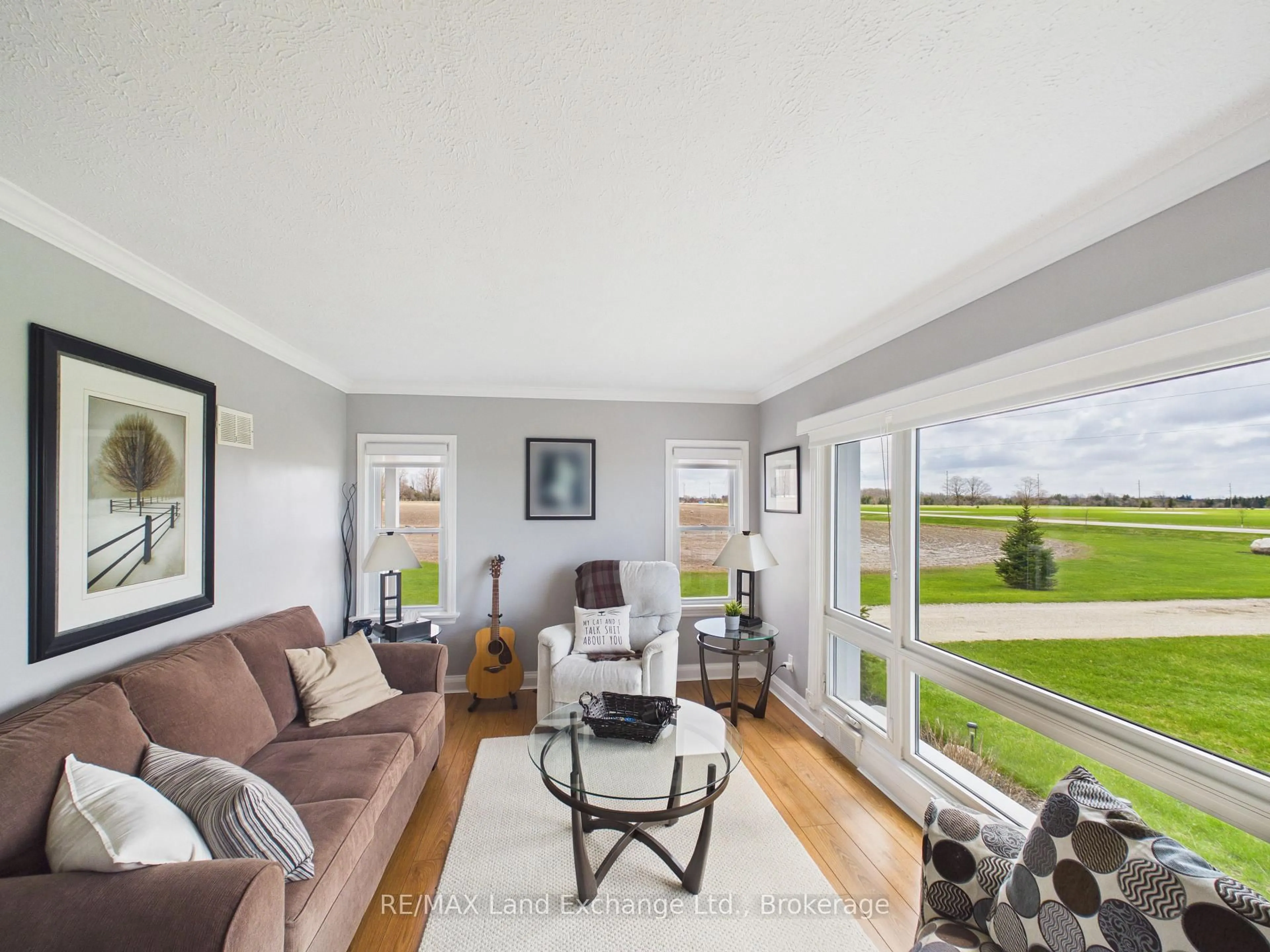 Living room with furniture, unknown for 1044 5 Concession, Kincardine Ontario N2Z 2X4