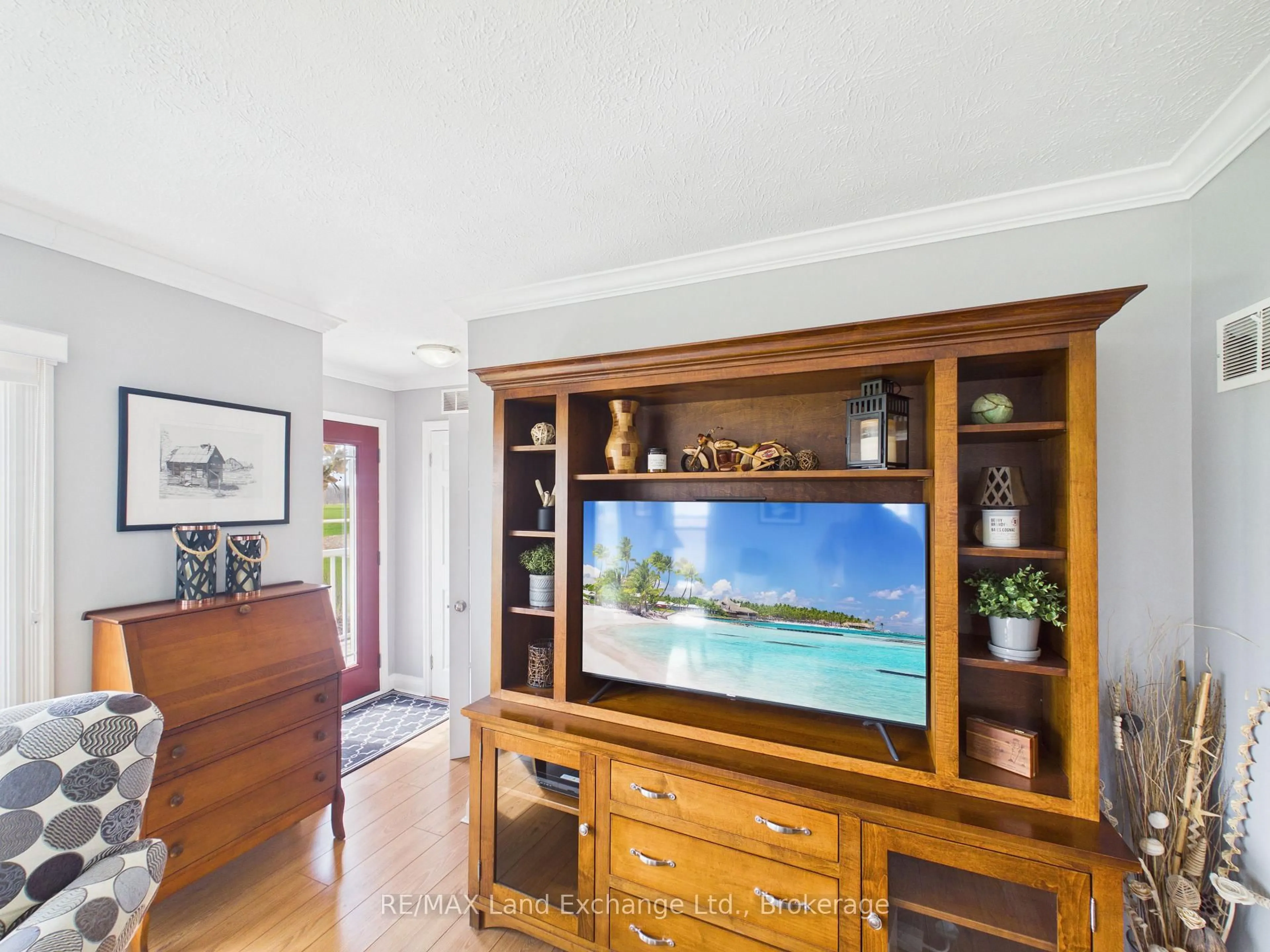 Home theater for 1044 5 Concession, Kincardine Ontario N2Z 2X4