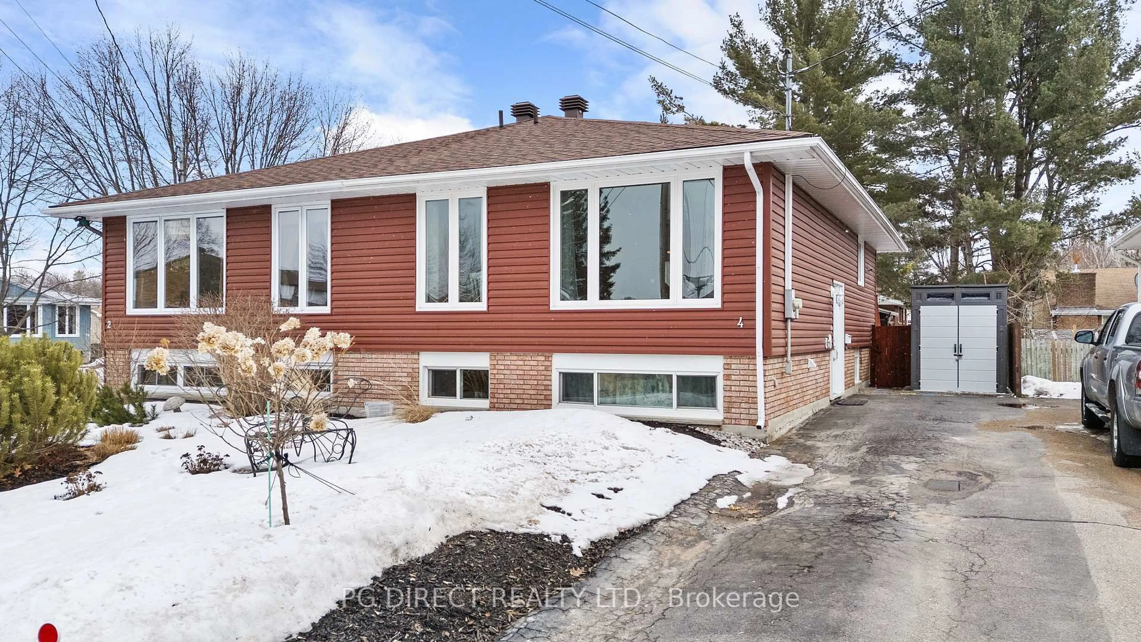 Home with brick exterior material, street for 4 Plumtree Pl, North Bay Ontario P1A 3Y9