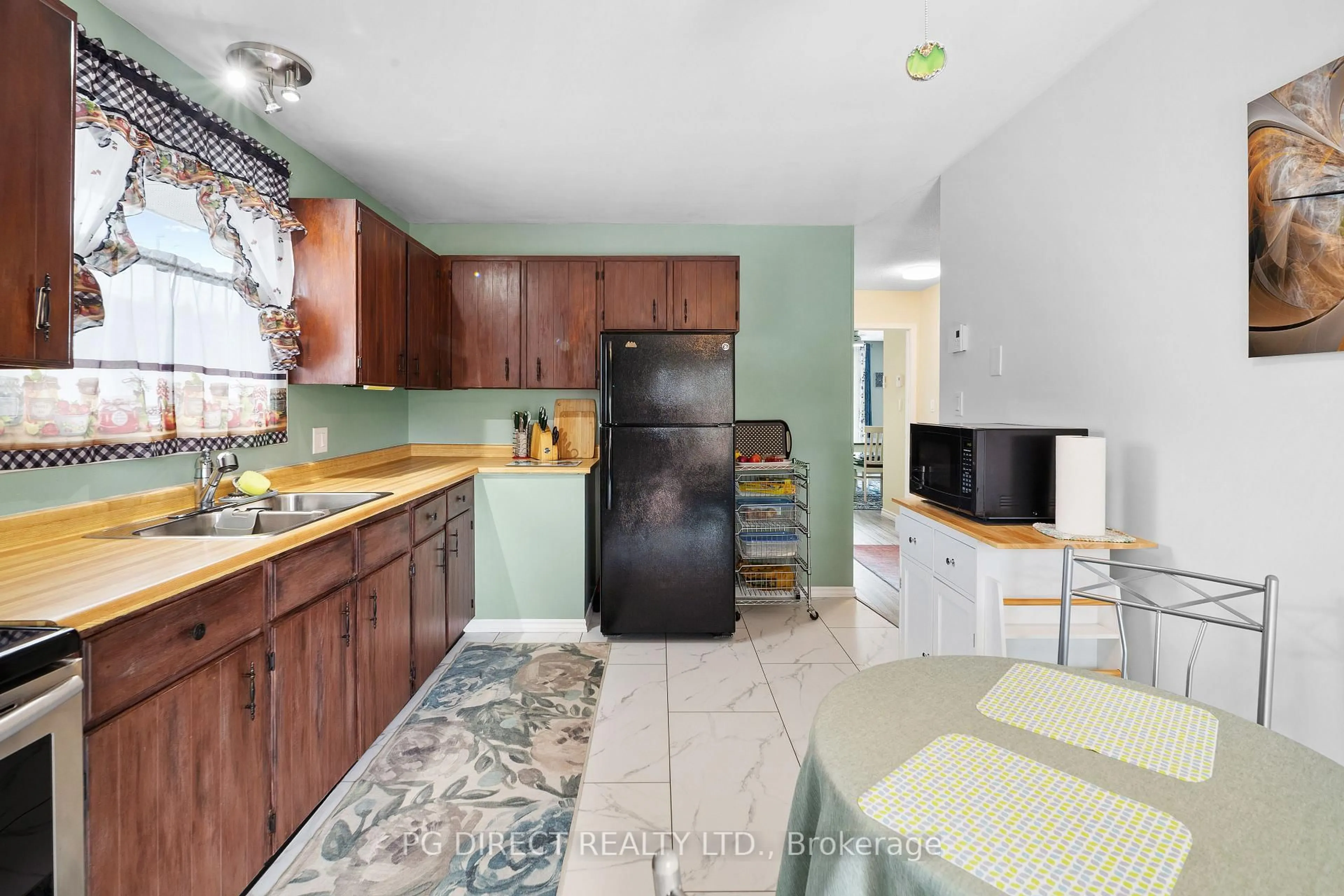 Unknown for 4 Plumtree Pl, North Bay Ontario P1A 3Y9