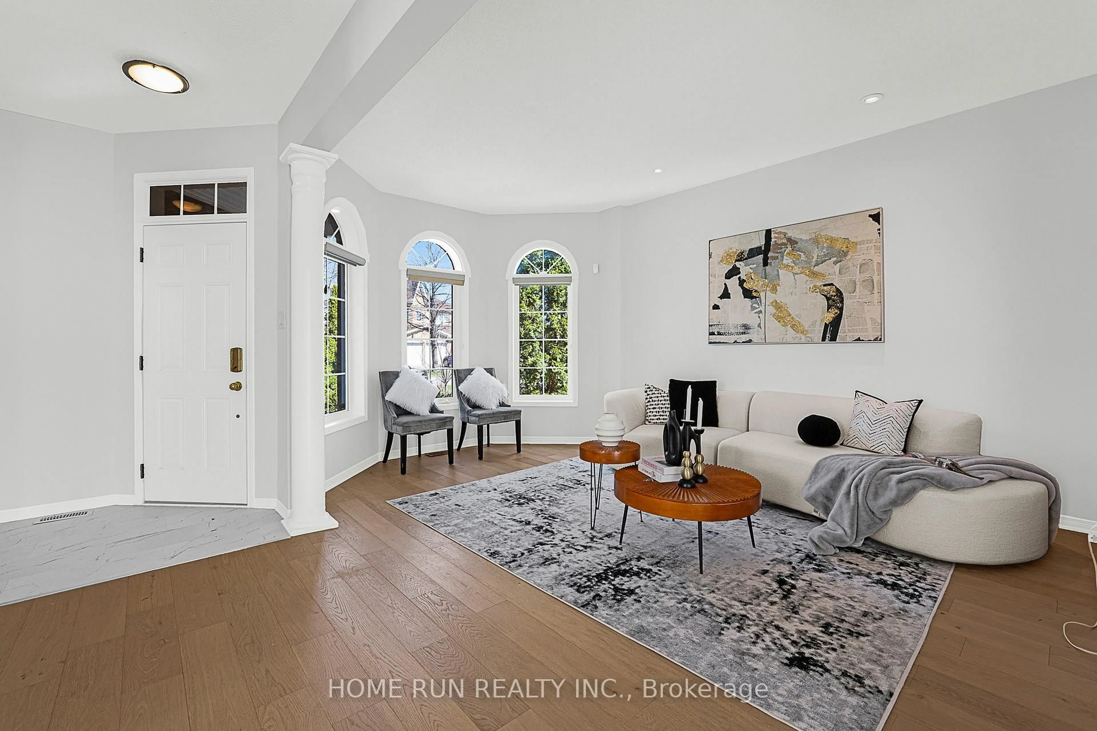 Indoor entryway for 5 Cheltonia Way, Ottawa Ontario K2T 1G1