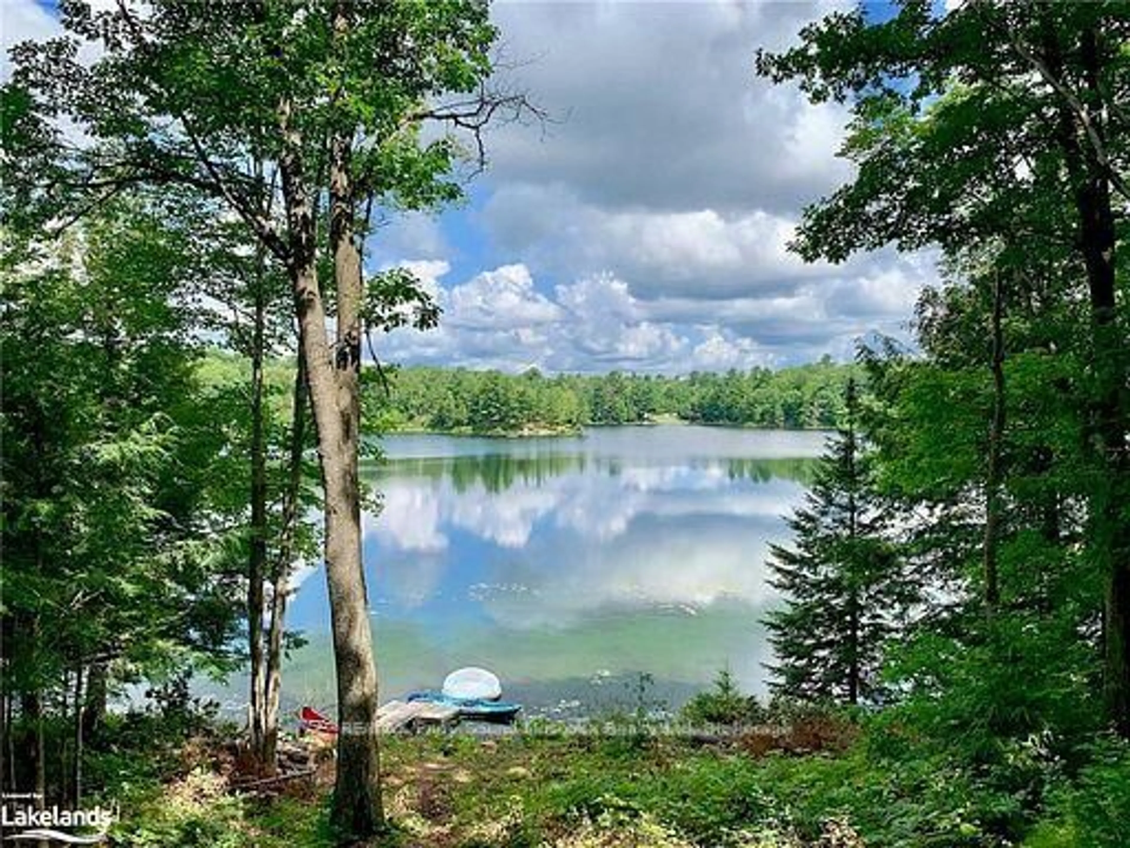 A pic from outside/outdoor area/front of a property/back of a property/a pic from drone, water/lake/river/ocean view for 60 HAWKSVIEW Lane, Seguin Ontario P2A 0B2
