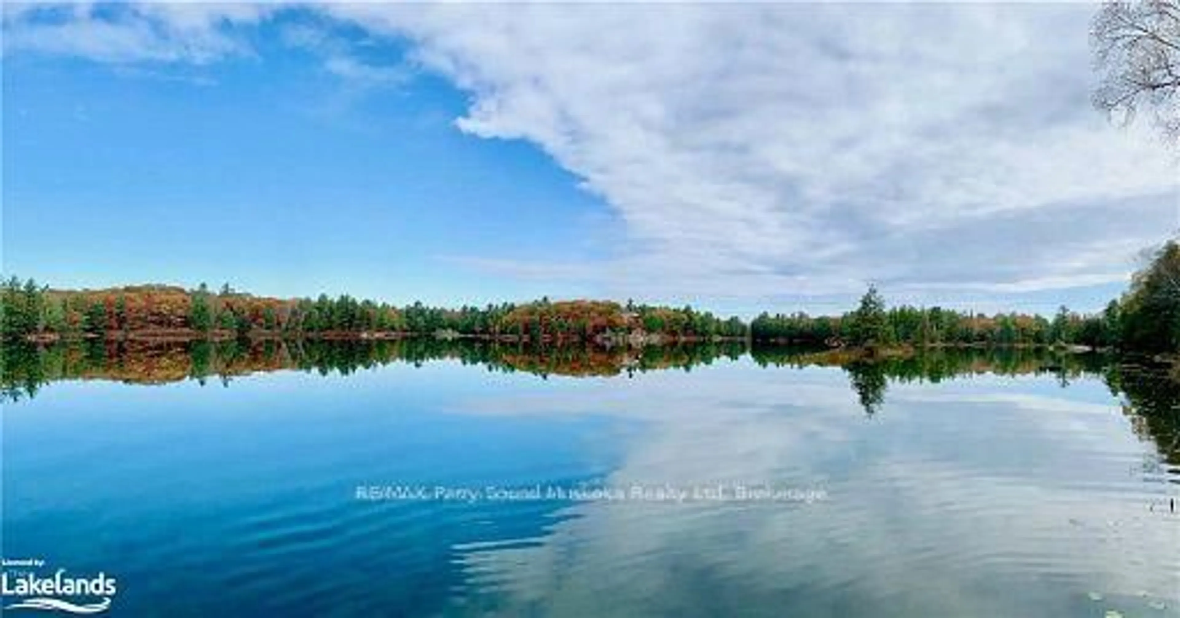 Blurry image for 60 HAWKSVIEW Lane, Seguin Ontario P2A 0B2