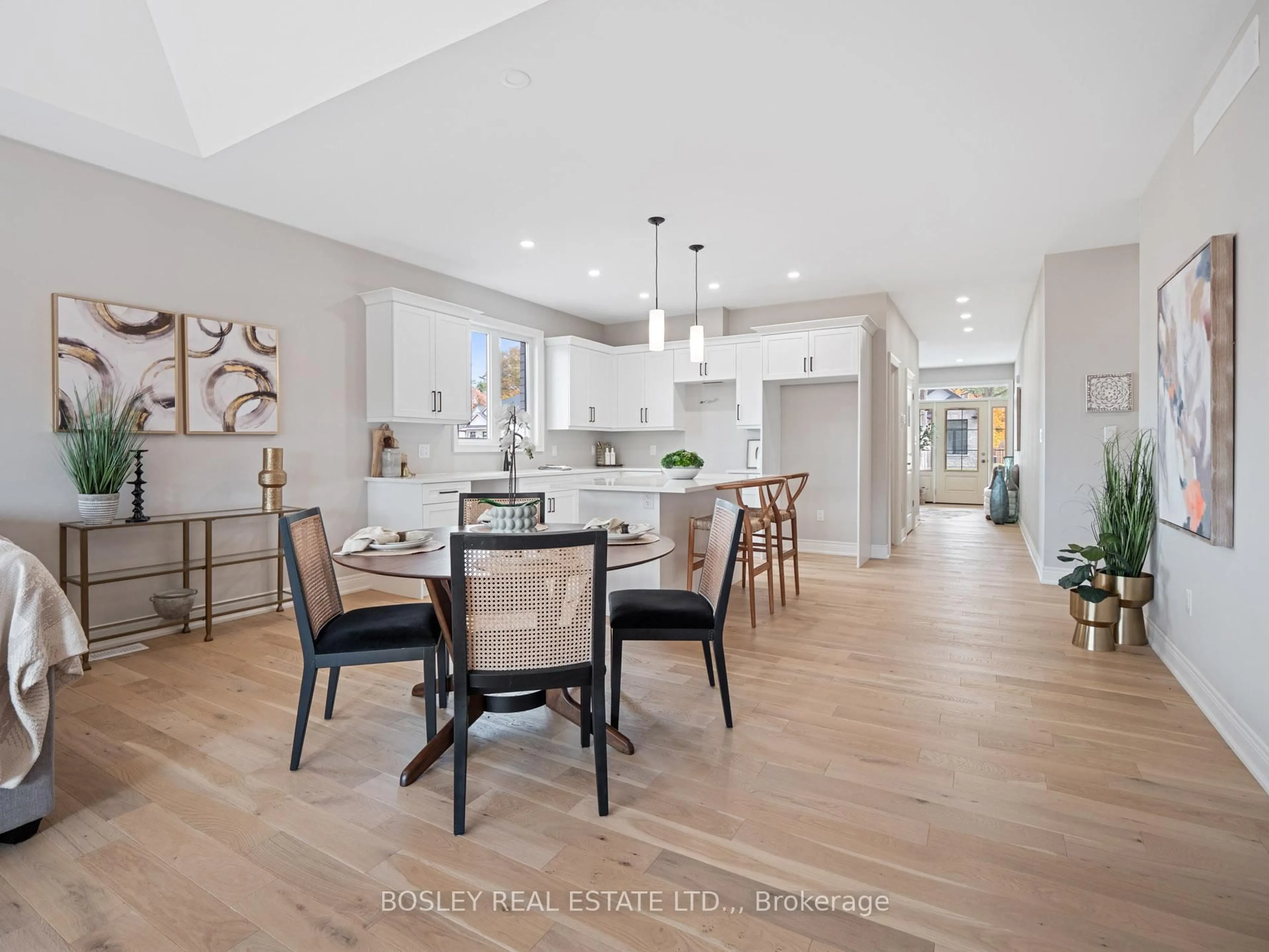 Open concept kitchen, unknown for 503 ROYAL RIDGE Dr, Fort Erie Ontario L0S 1N0