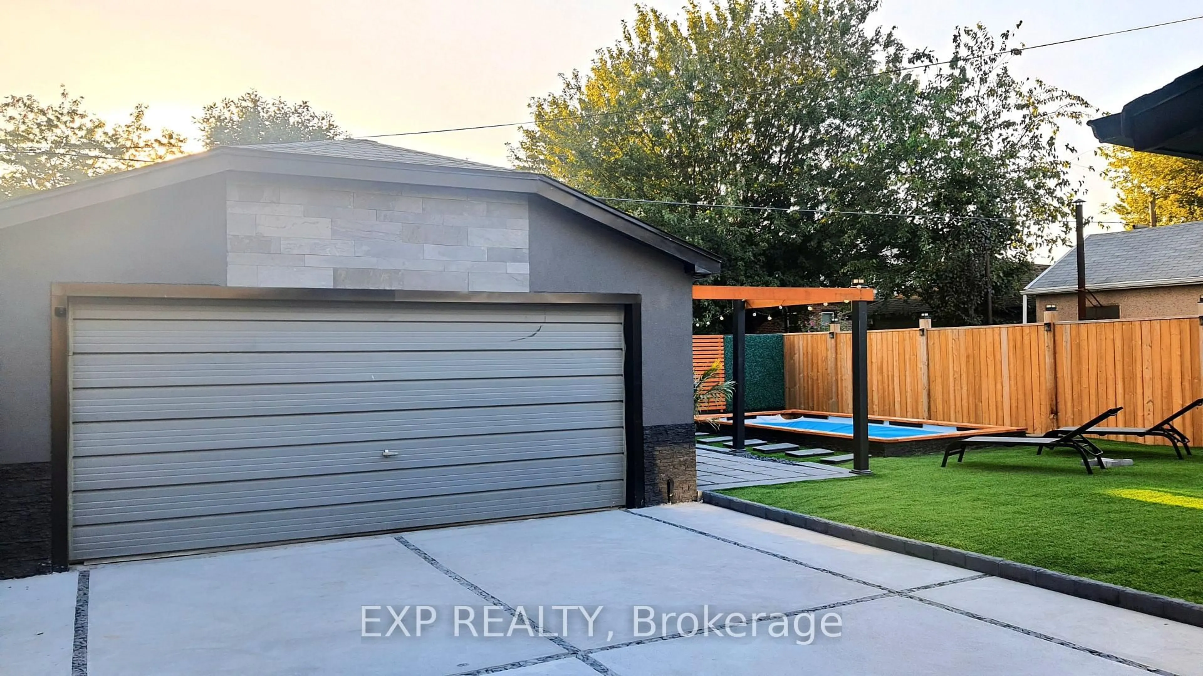 Unknown for 249 Wallace Ave, Welland Ontario L3B 1R7