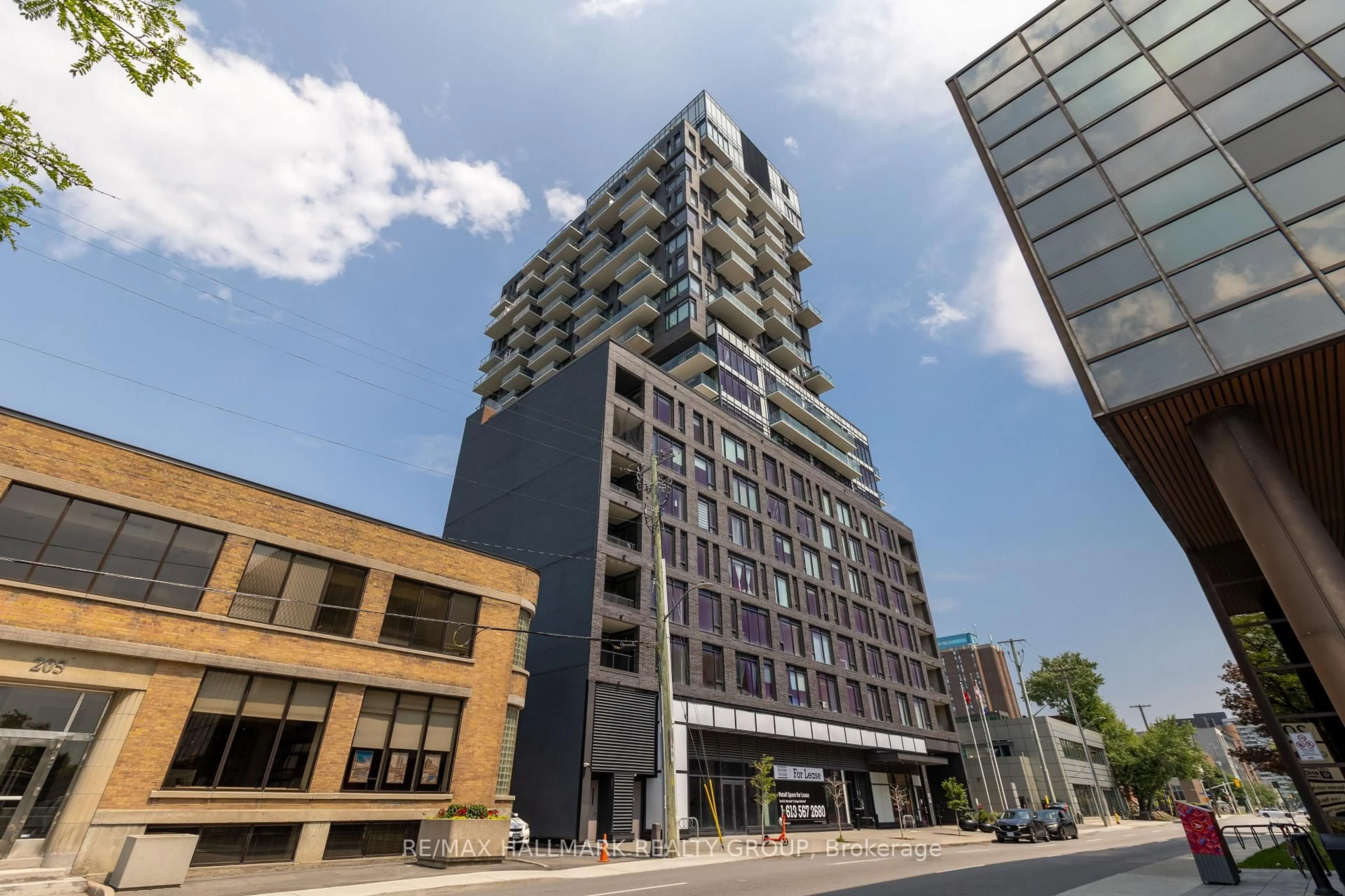 Unknown for 203 CATHERINE St #311, Ottawa Ontario K2P 1J5