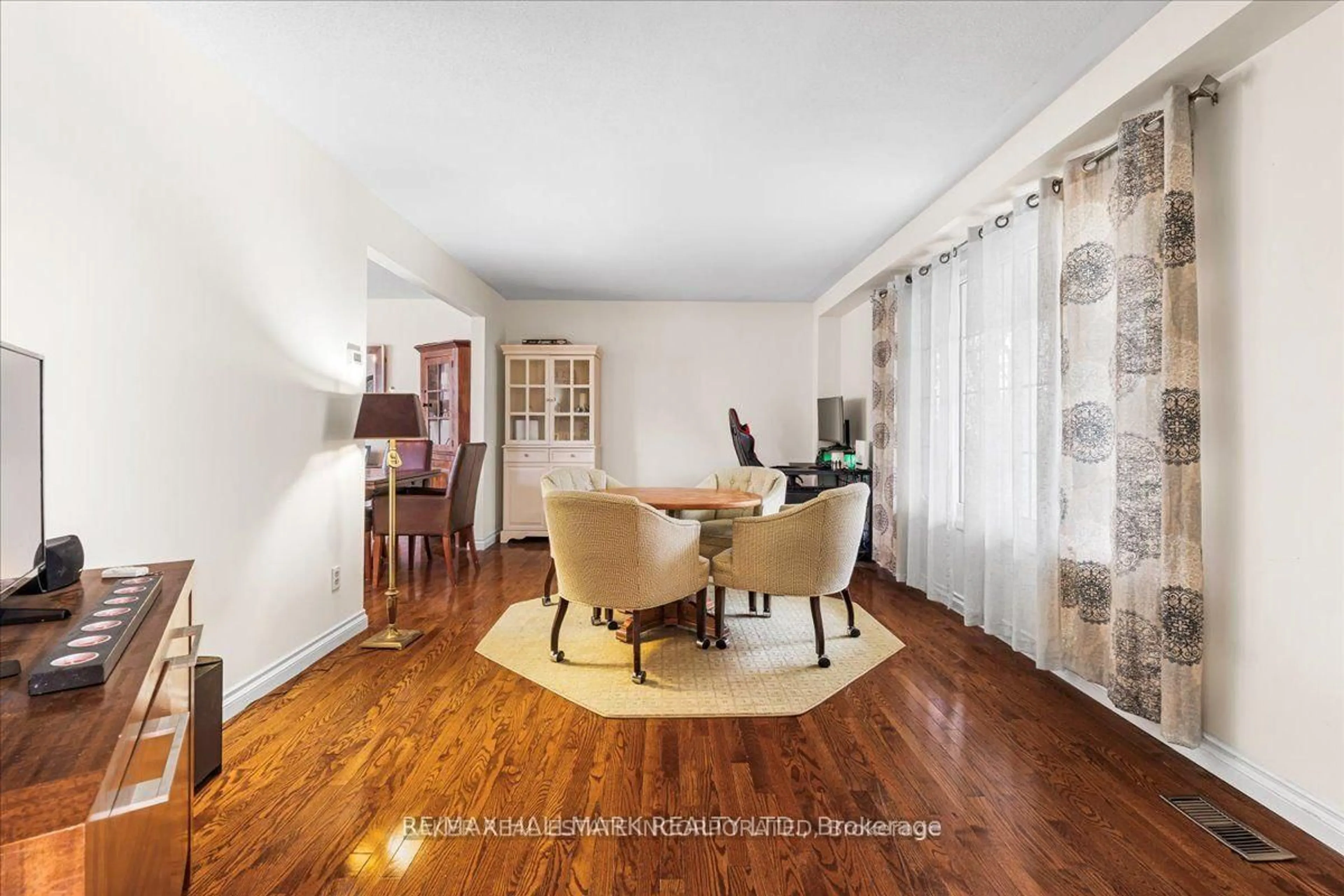 Dining room, unknown for 8 Lakeview Hts, Brighton Ontario K0K 1H0