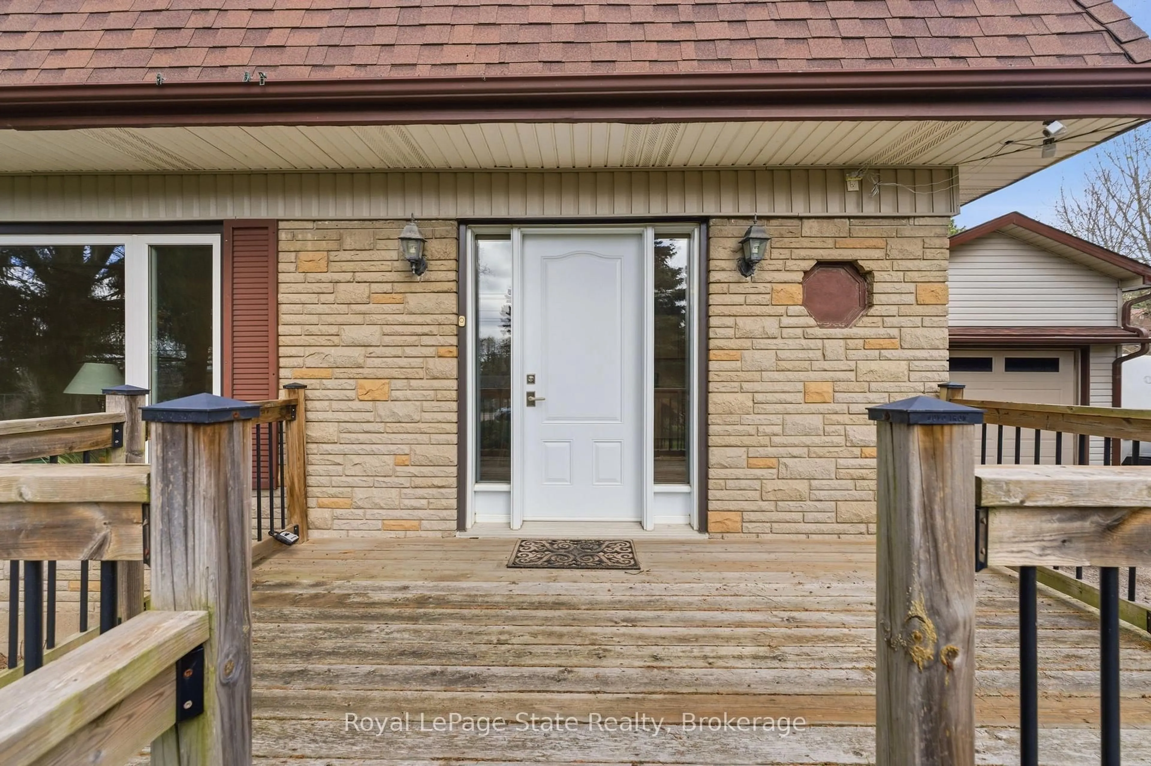 Unknown for 130 Highway 8, Hamilton Ontario L9H 4V5