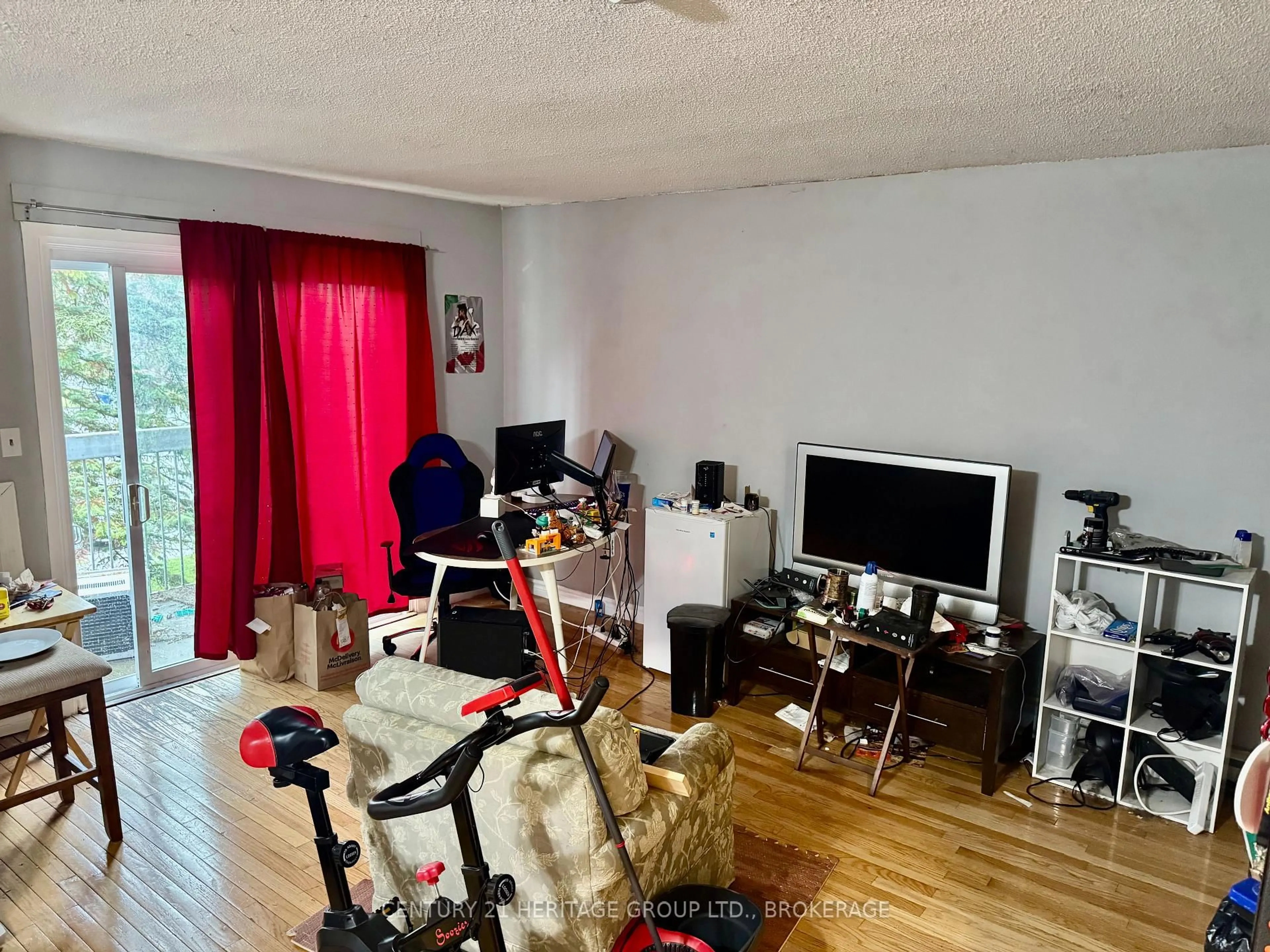 A pic of a room for 1000 Pembridge Cres #316, Kingston Ontario K7P 1A3