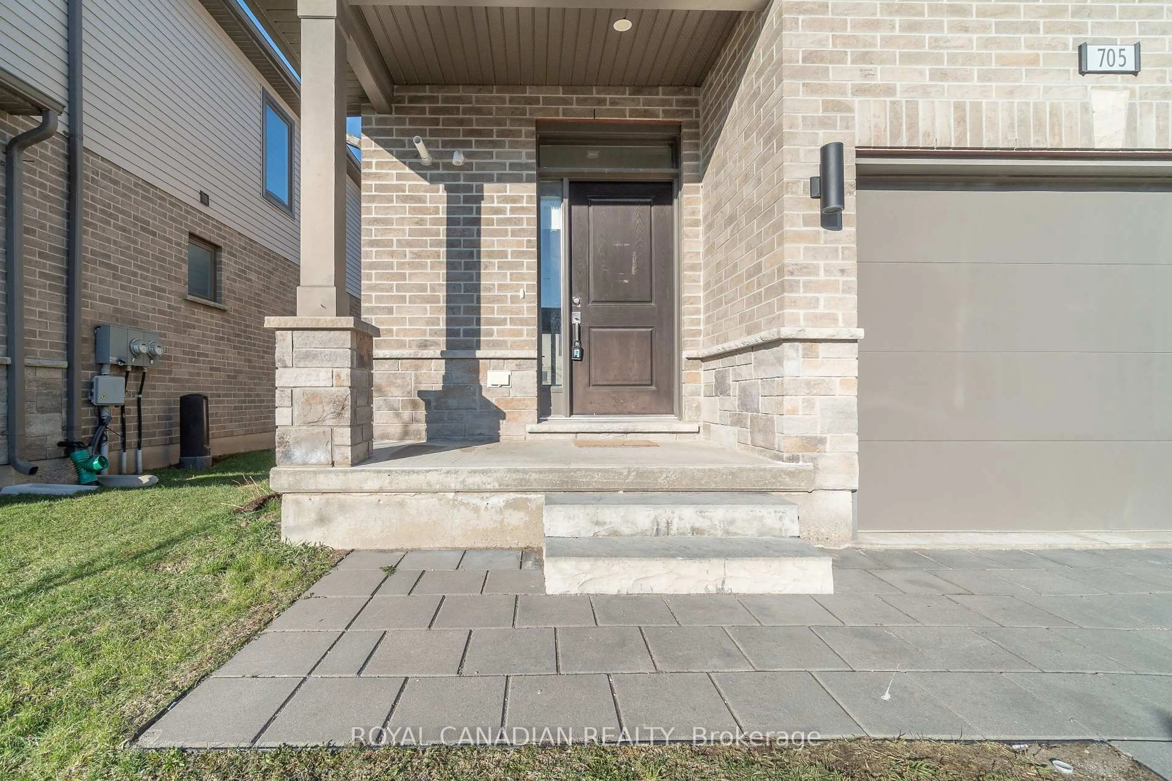 Unknown for 705 Chelton Rd, London South Ontario N6M 0J1