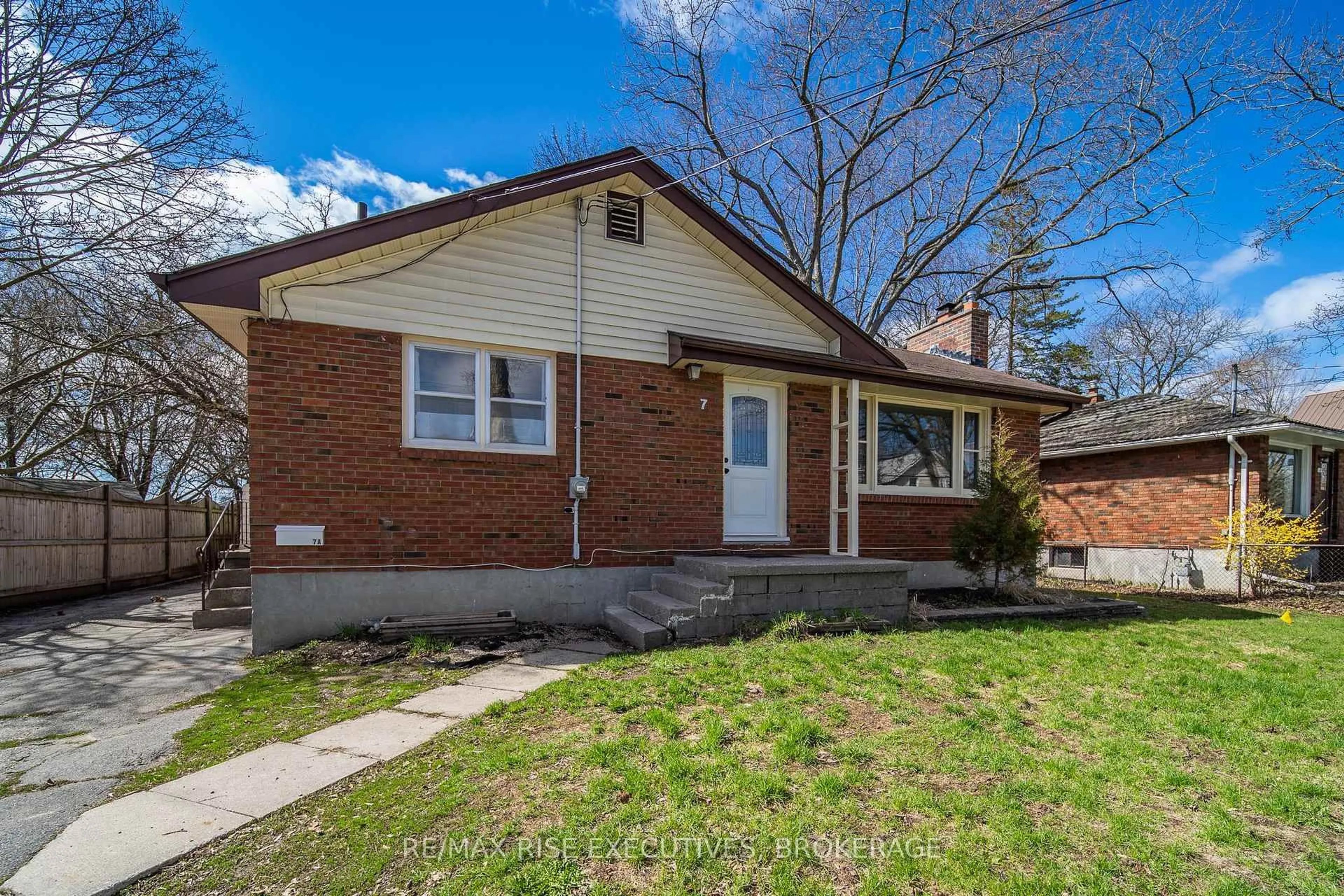 Home with brick exterior material, street for 7 Benjamin St, Belleville Ontario K8P 1P6