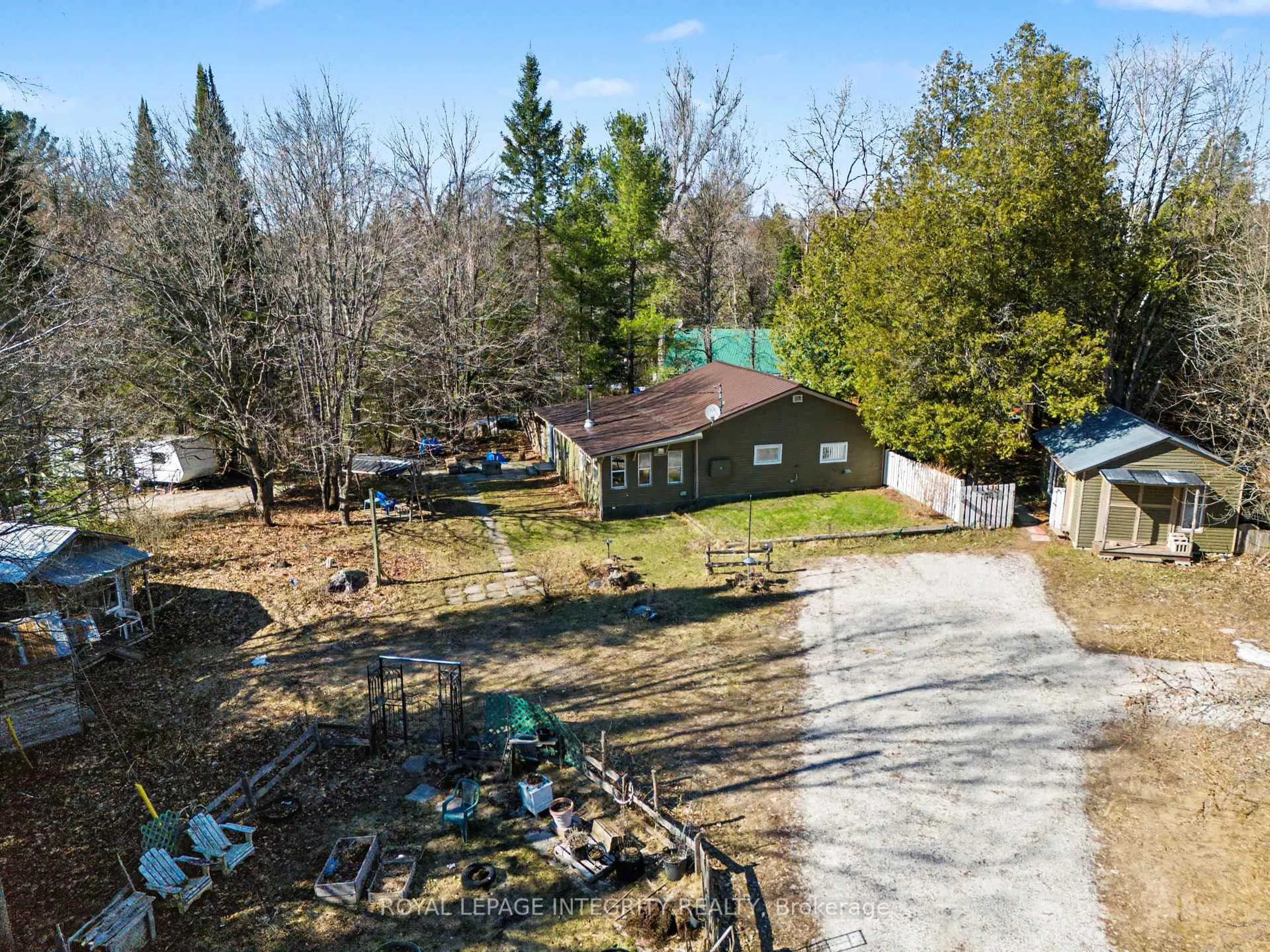 A pic from outside/outdoor area/front of a property/back of a property/a pic from drone, unknown for 176 Clyde Lane, Lanark Ontario K0G 1K0