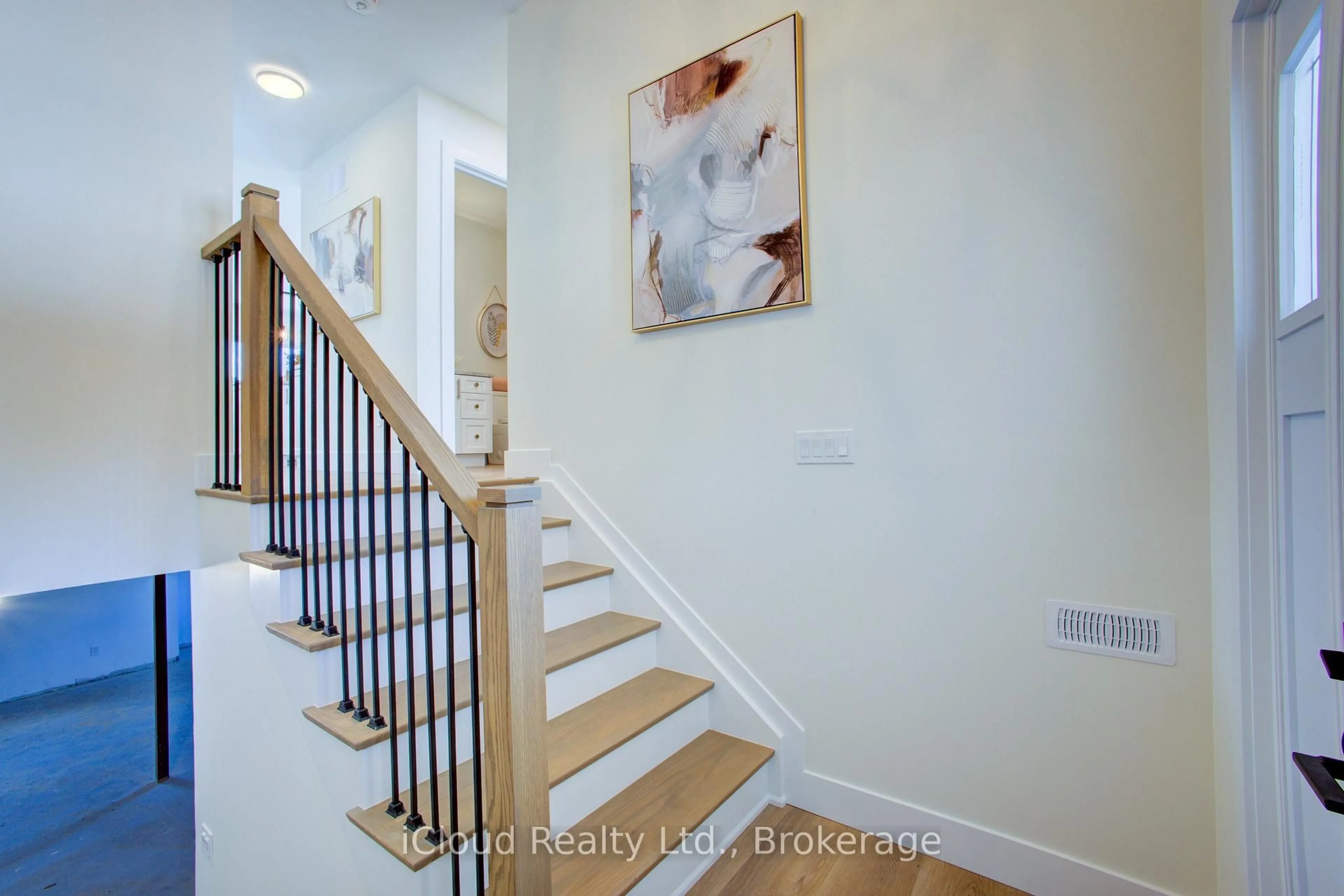 Stairs for 119 Elder St, Southgate Ontario N0C 1L0