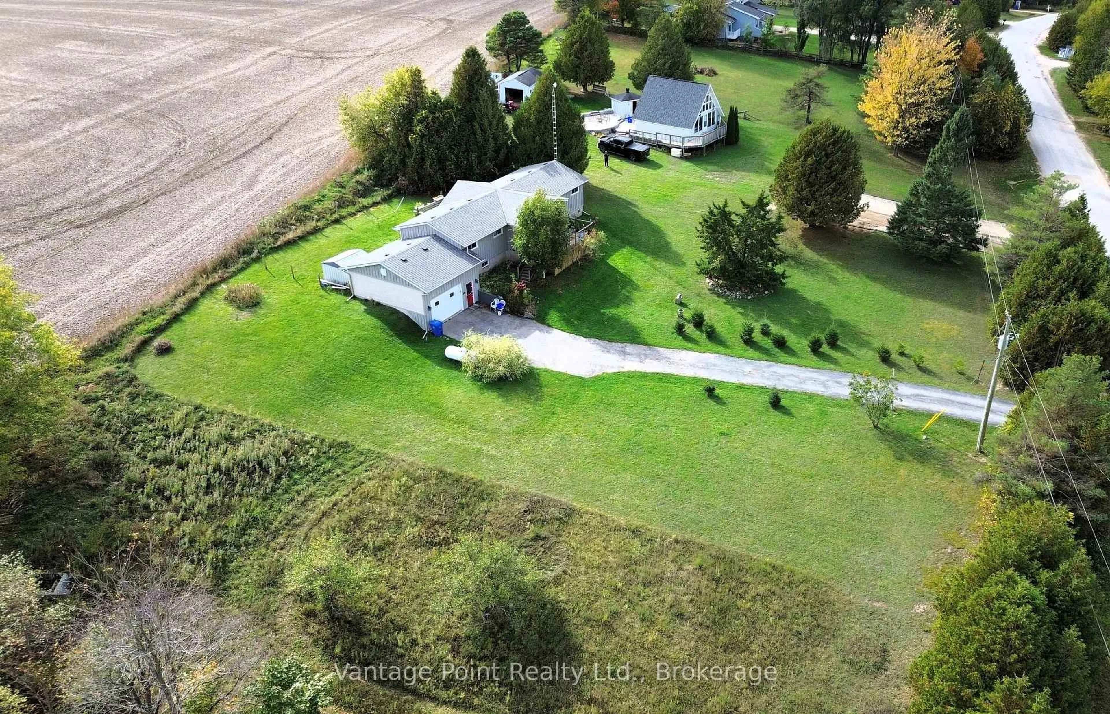 A pic from outside/outdoor area/front of a property/back of a property/a pic from drone, unknown for 474828 TOWNSEND LAKE Rd, West Grey Ontario N0C 1H0