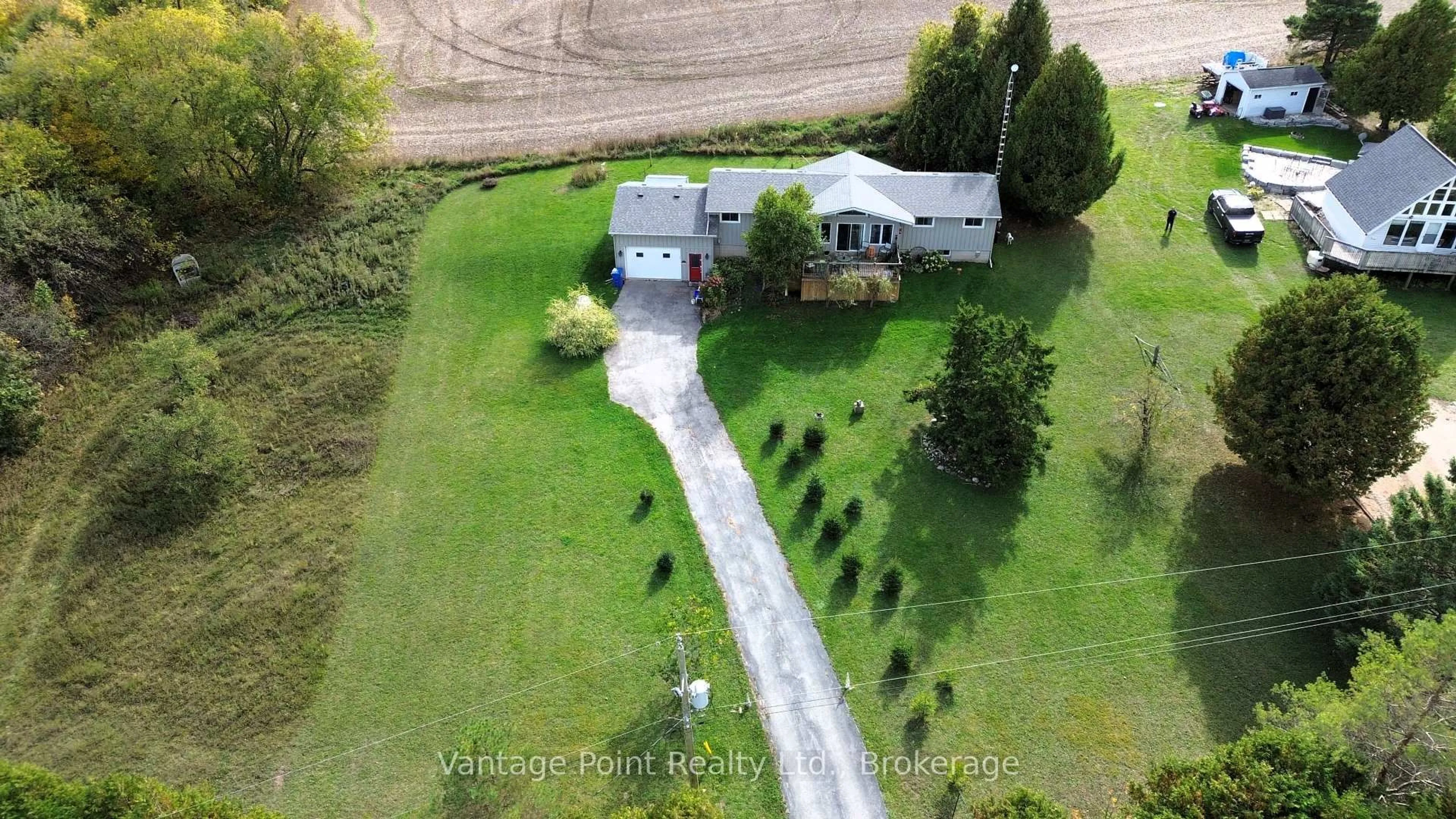 A pic from outside/outdoor area/front of a property/back of a property/a pic from drone, unknown for 474828 TOWNSEND LAKE Rd, West Grey Ontario N0C 1H0