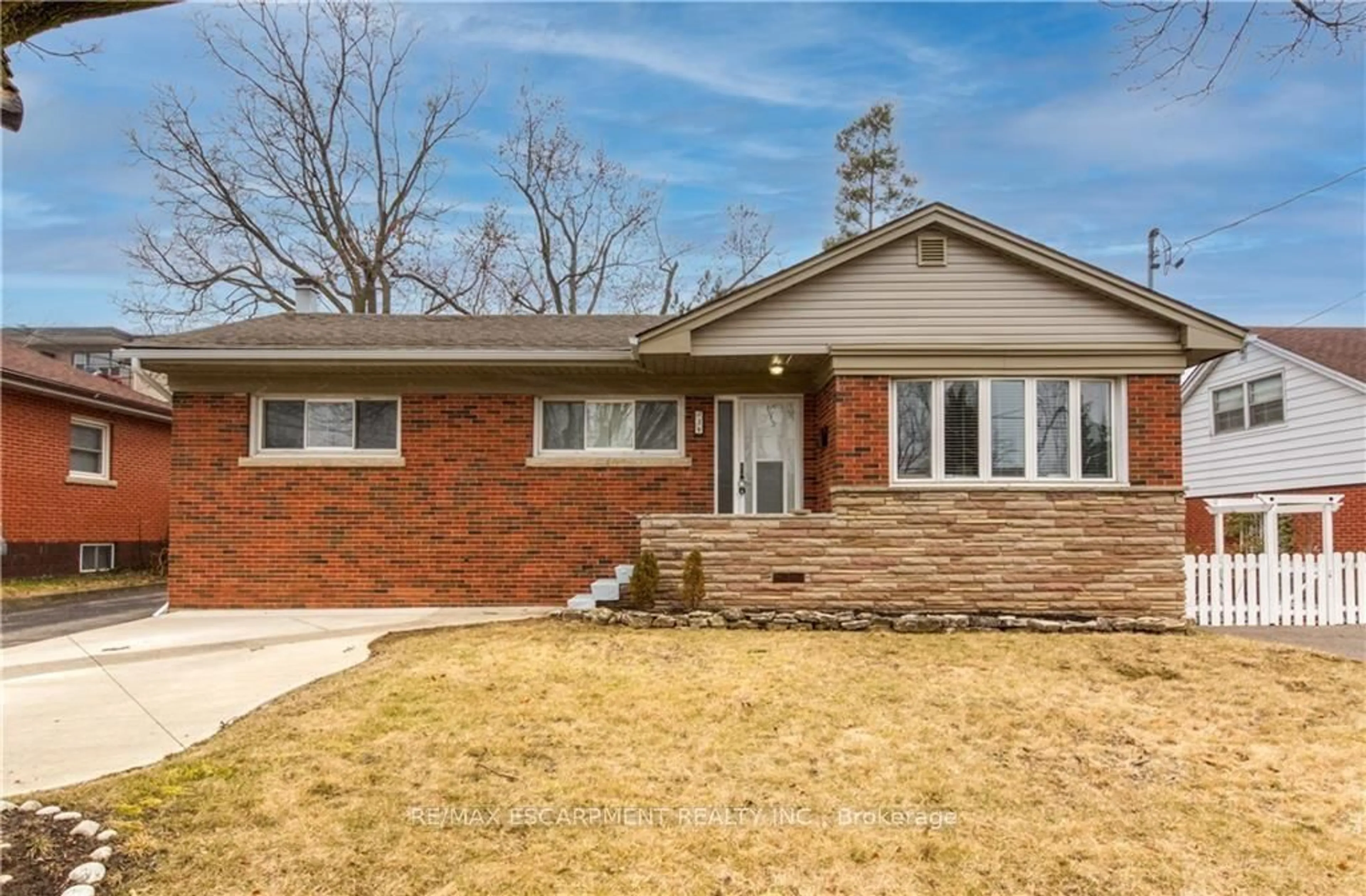 Home with brick exterior material, street for 39 BLAND Ave, Hamilton Ontario L8G 3R2