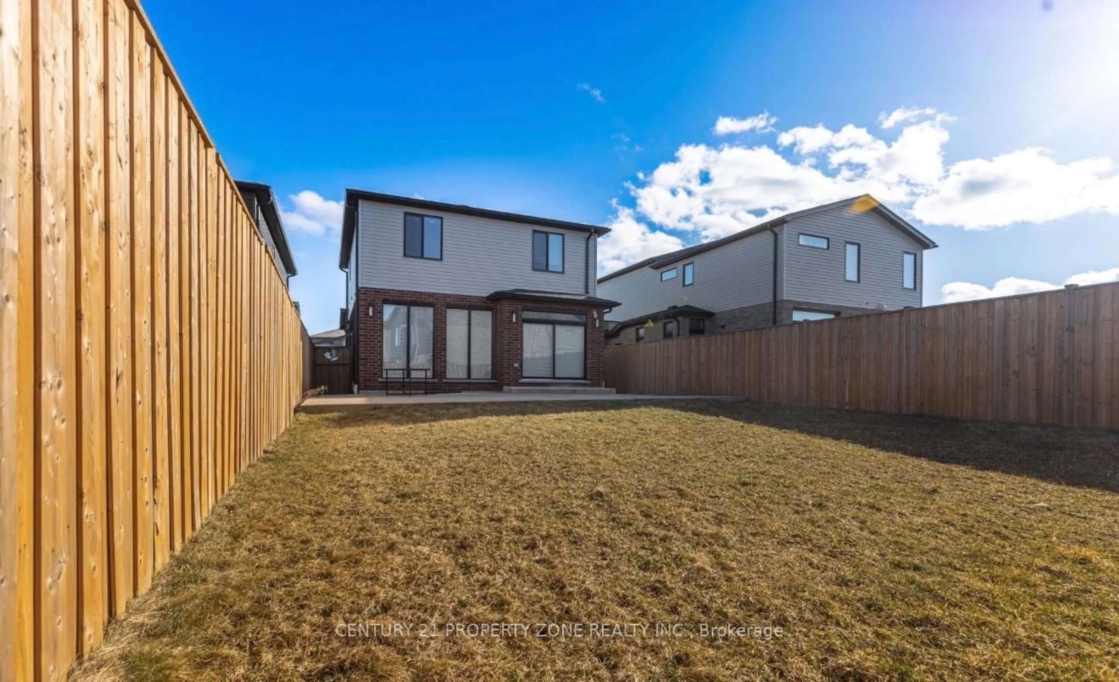 A pic from outside/outdoor area/front of a property/back of a property/a pic from drone, street for 1652 Chelton Crt, London South Ontario N6M 0A2