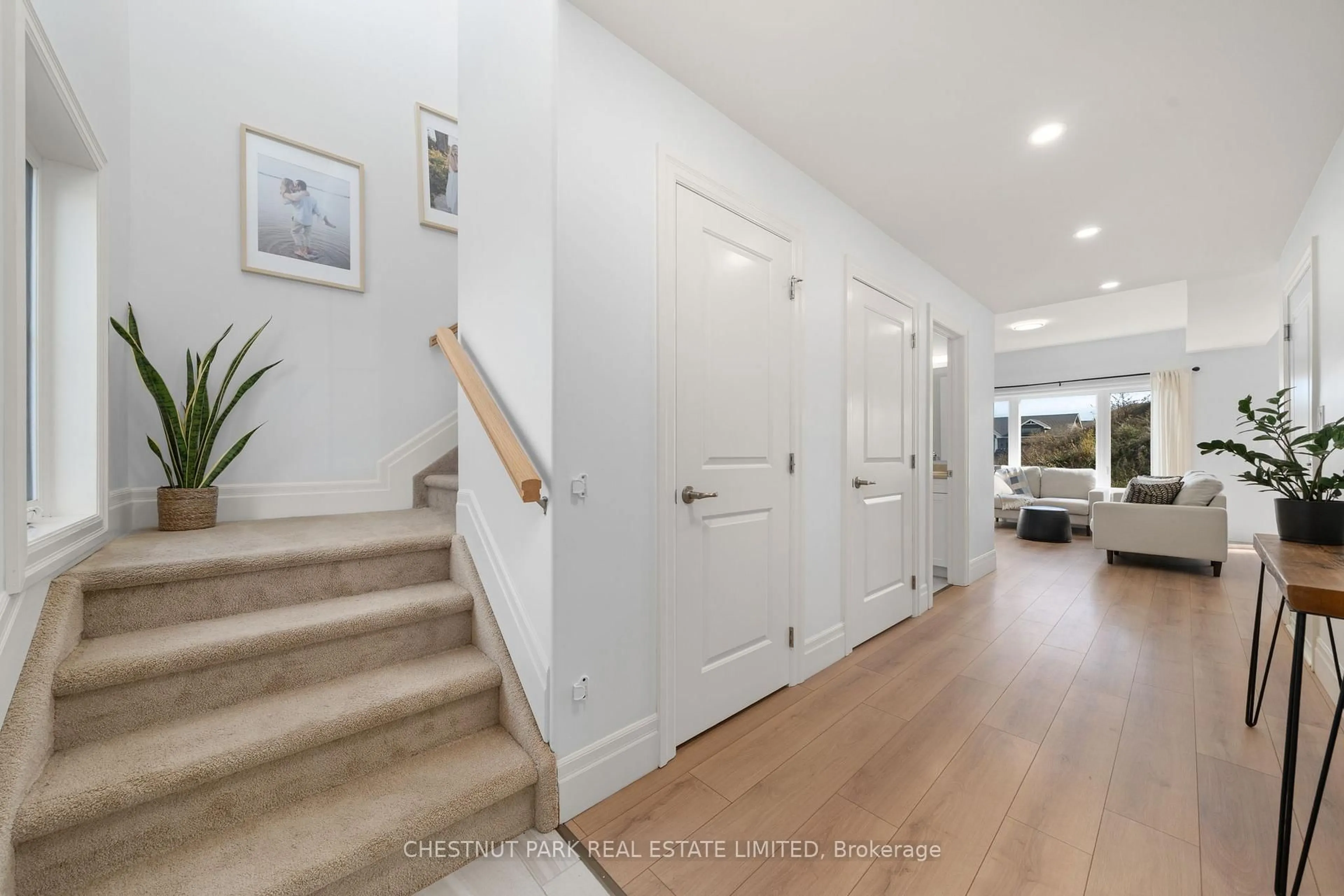 Indoor entryway for 36 Campbell Cres, Prince Edward County Ontario K0K 2T0