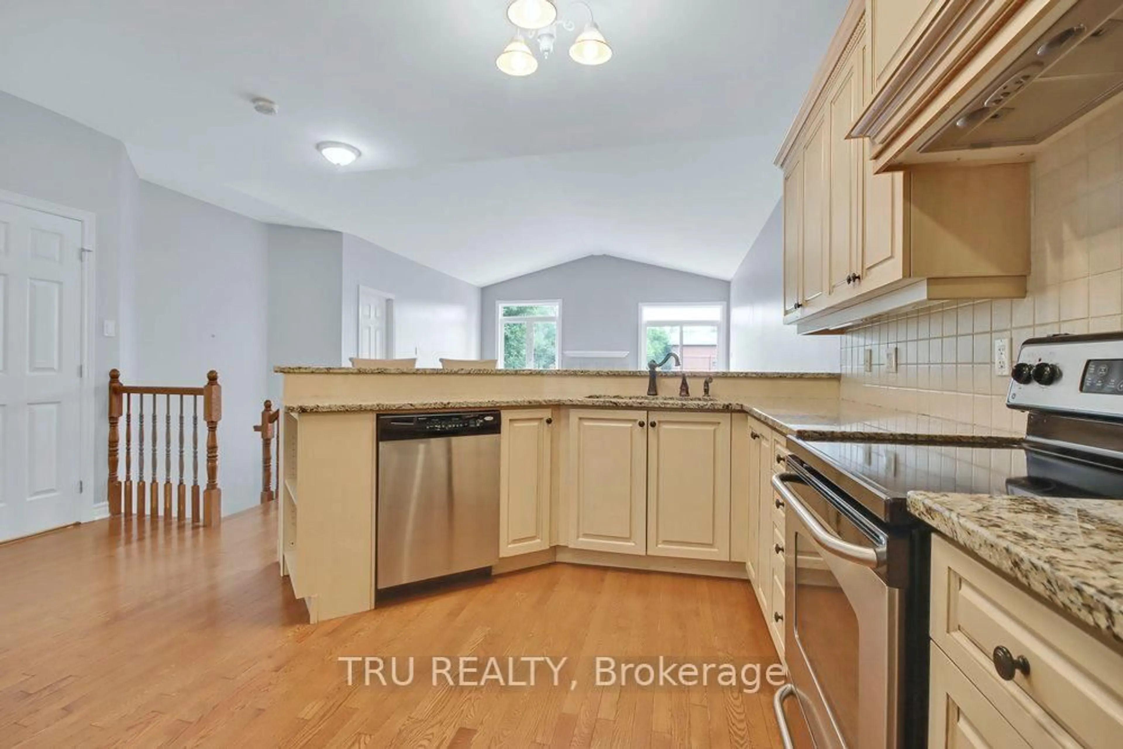 Open concept kitchen, ceramic/tile floor for 108 Villageview Private, Carp Ontario K0A 1L0