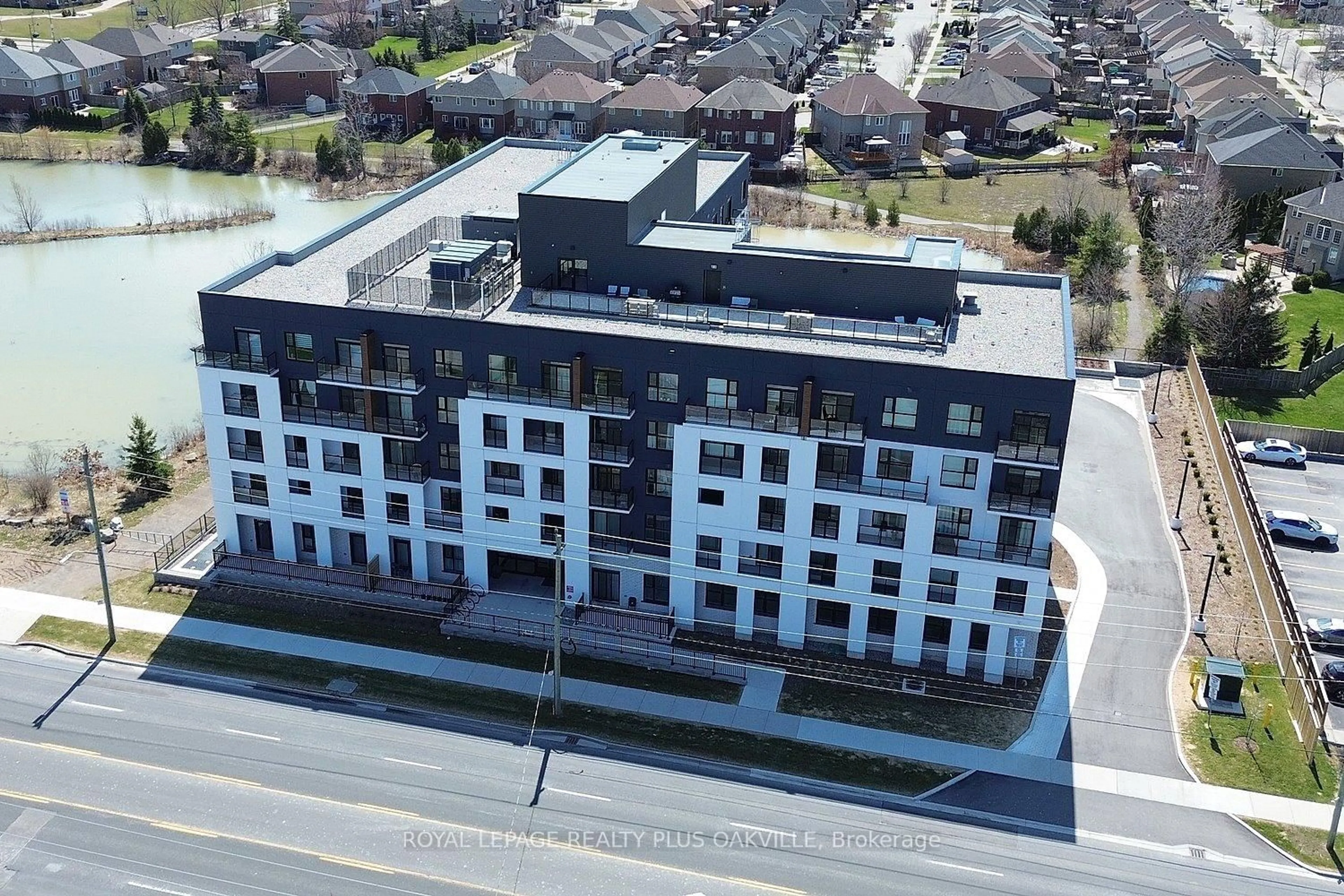 A pic from outside/outdoor area/front of a property/back of a property/a pic from drone, building for 1936 Rymal Rd #510, Hamilton Ontario L0R 1P0