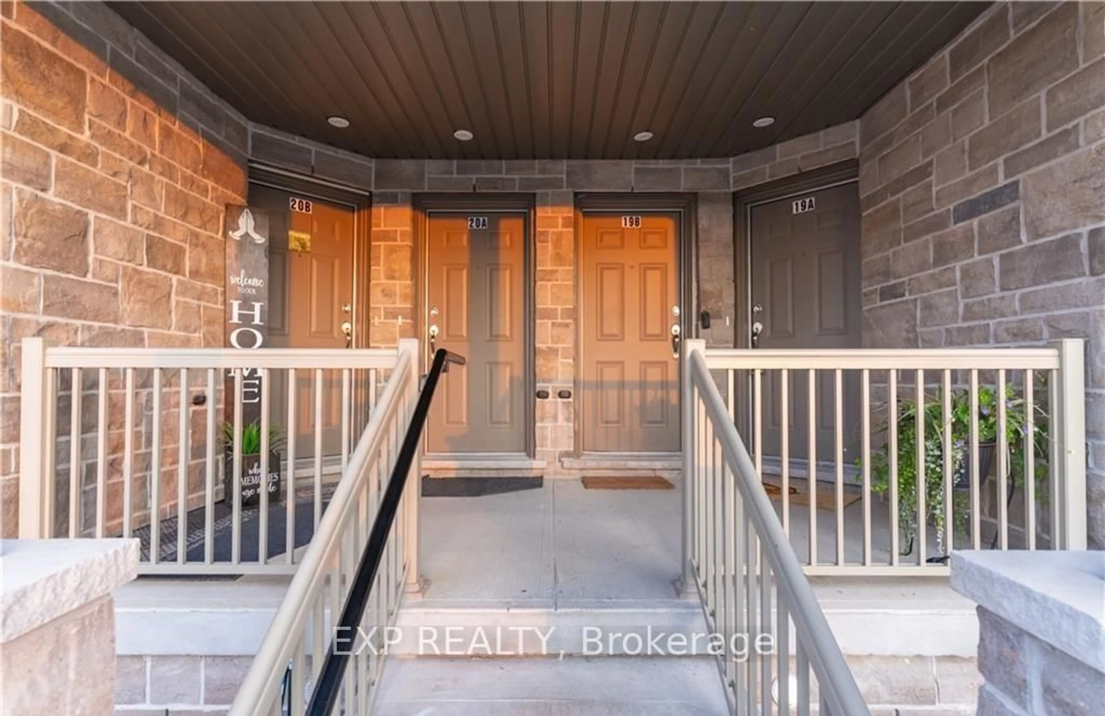 Indoor entryway for 85 MULLIN Dr #20B, Guelph Ontario N1E 0R4