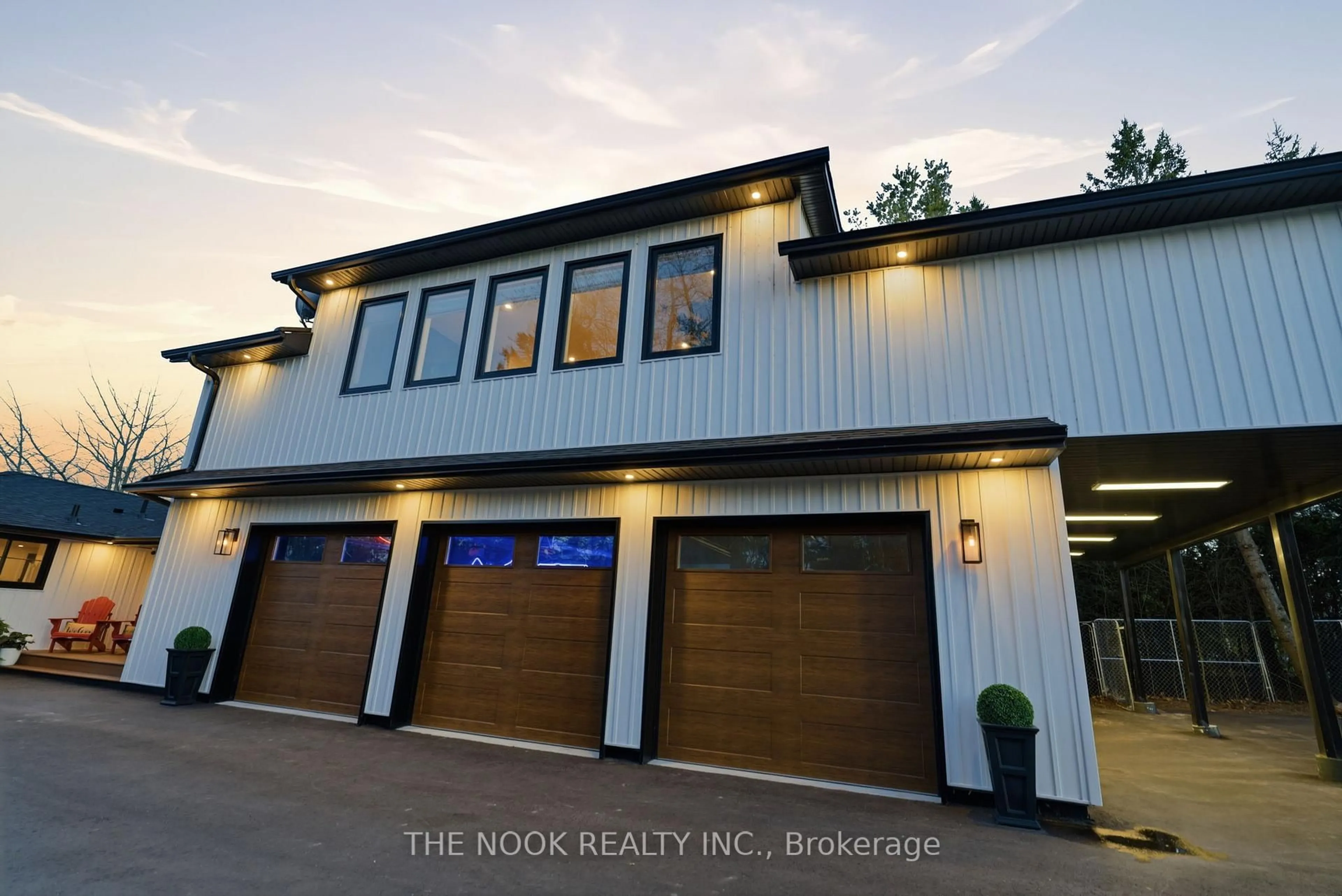 Indoor garage for 25 GLASSFORD Rd, Kawartha Lakes Ontario K0M 2C0